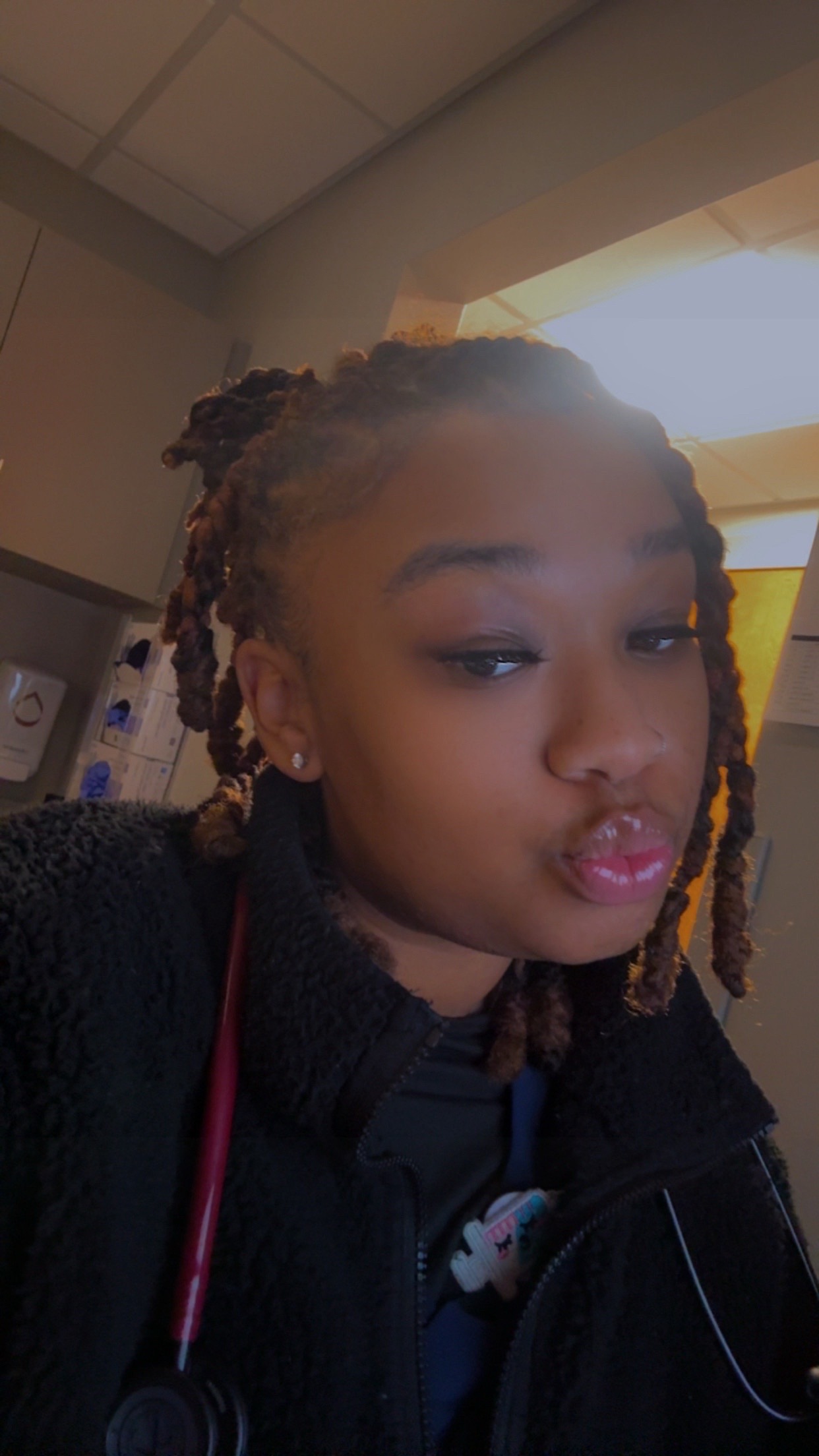 @Lyah25.x