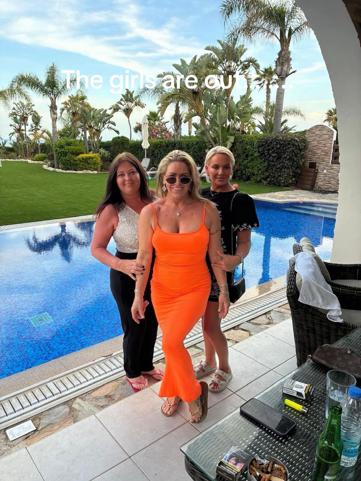 @LisaBarclay4