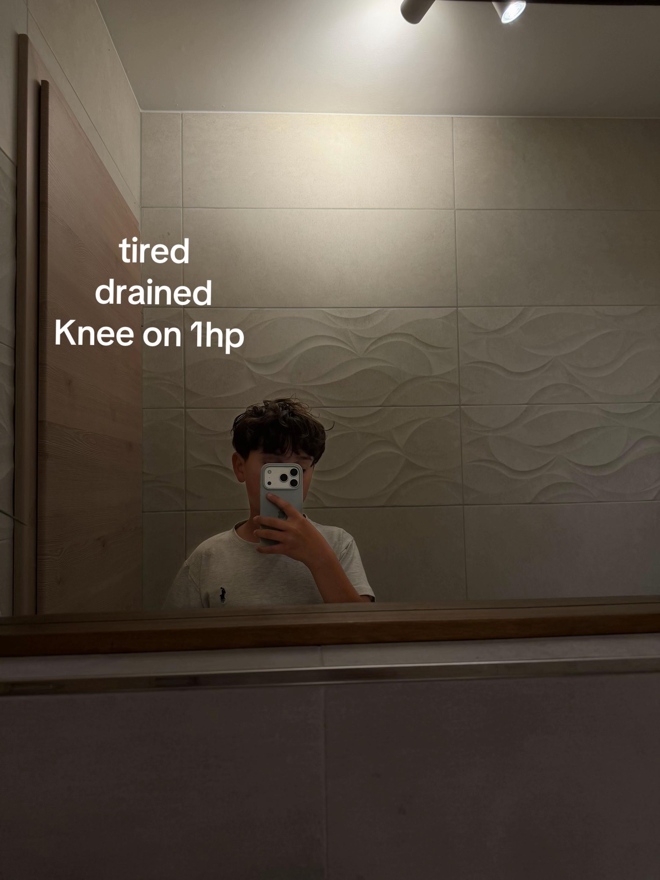 @⃟