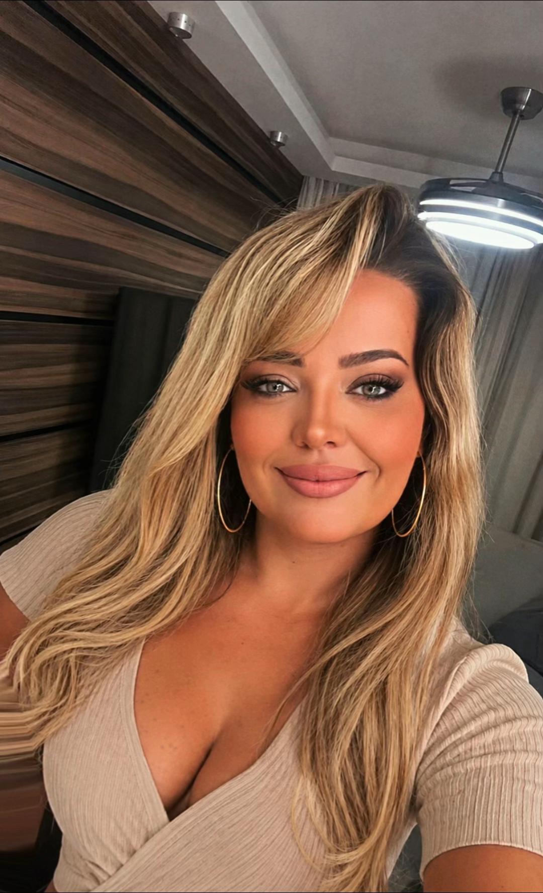 @Renata França