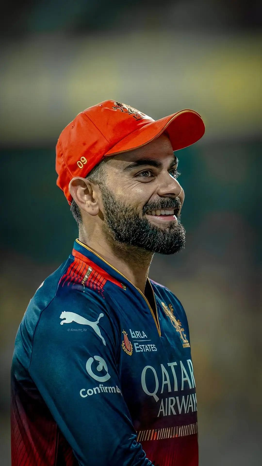 @👑KING KOHLI❤️