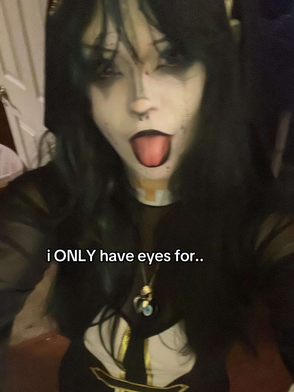 @:3