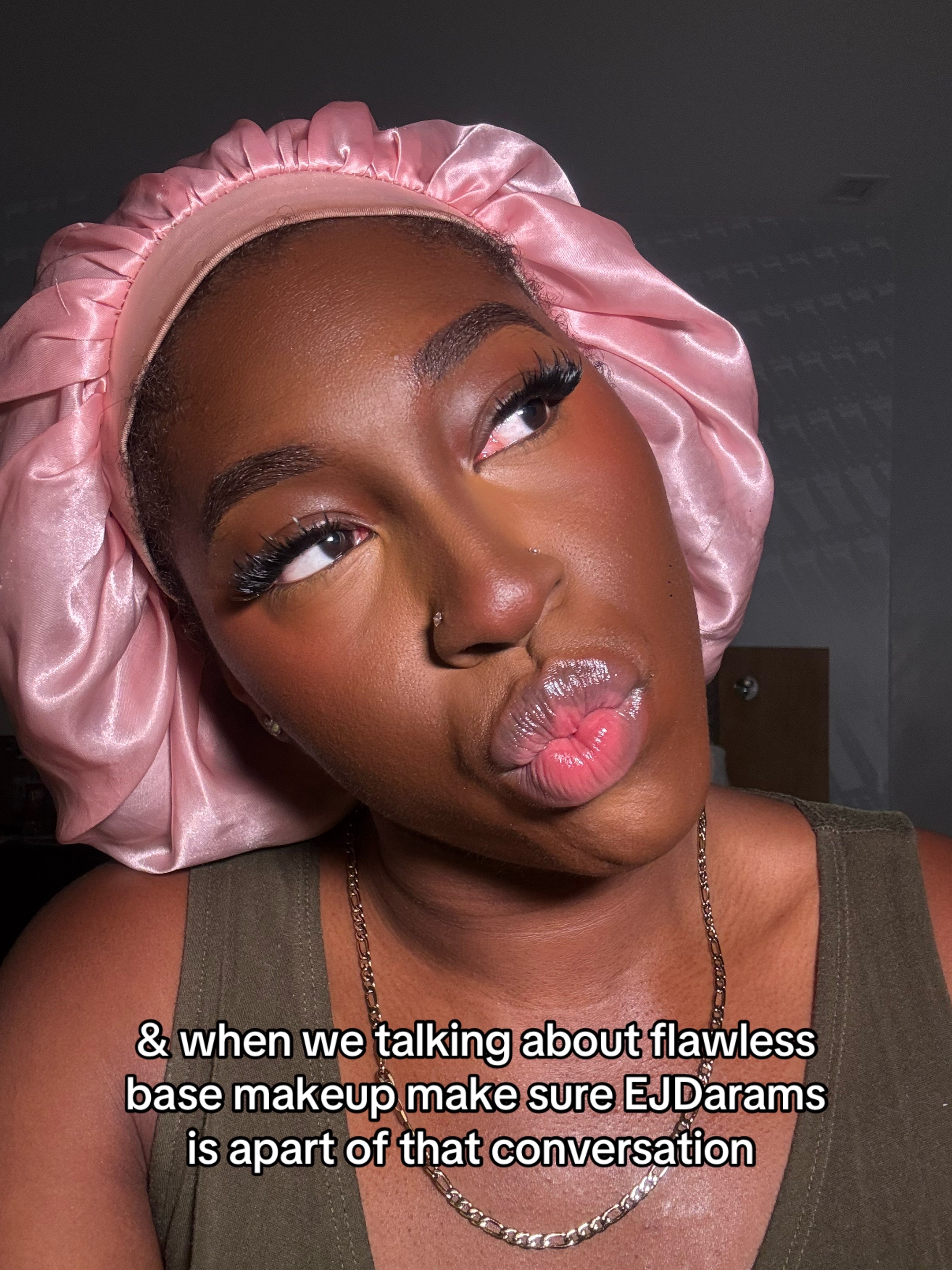 @EstherJD | Beauty Creator