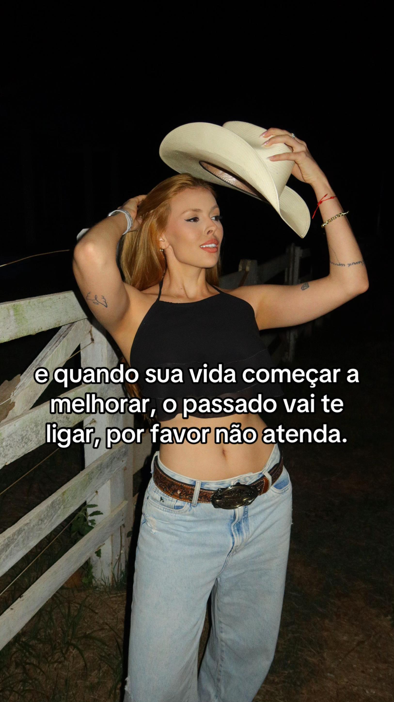 @Ana Carla