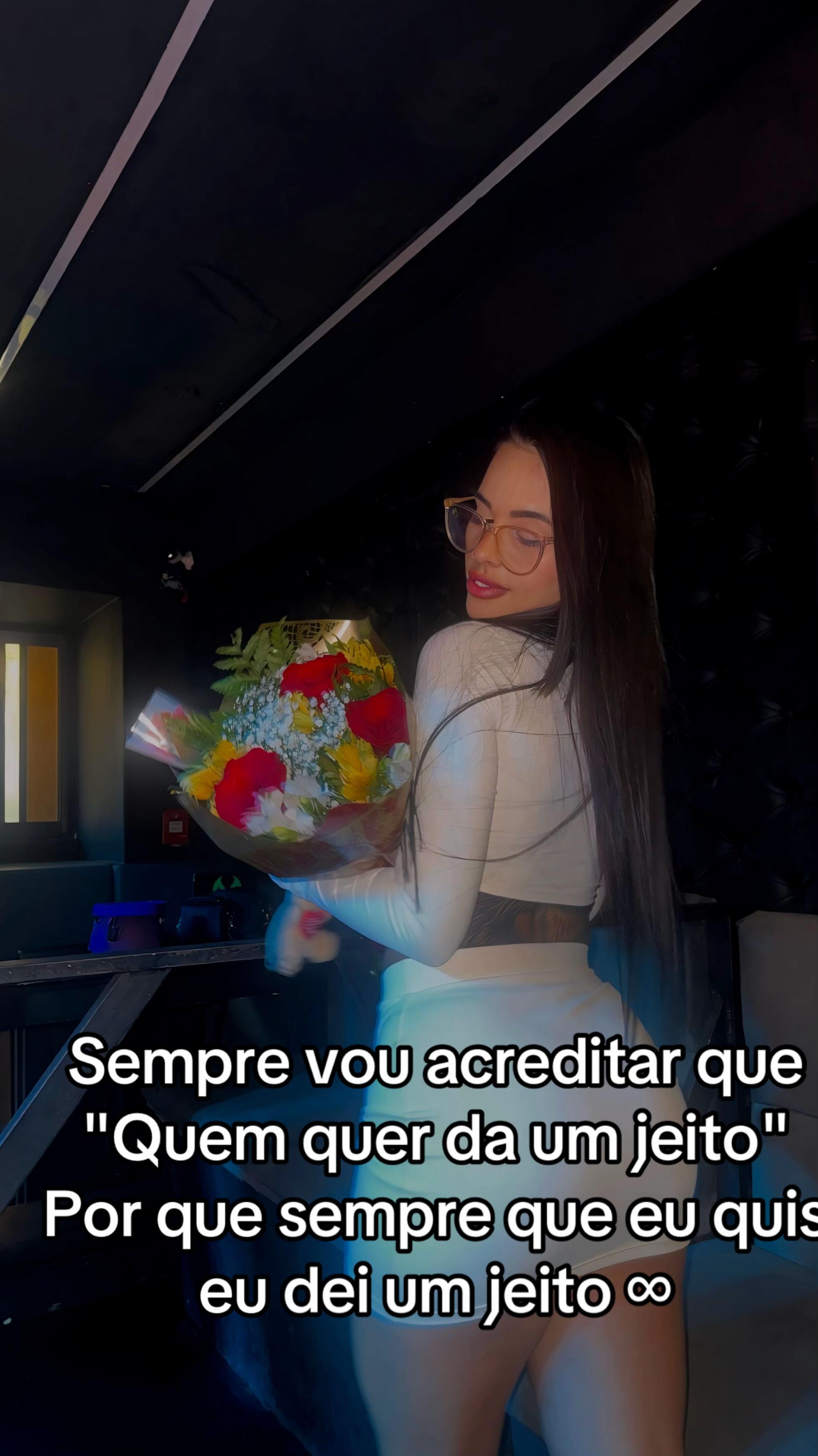@j__ariaane