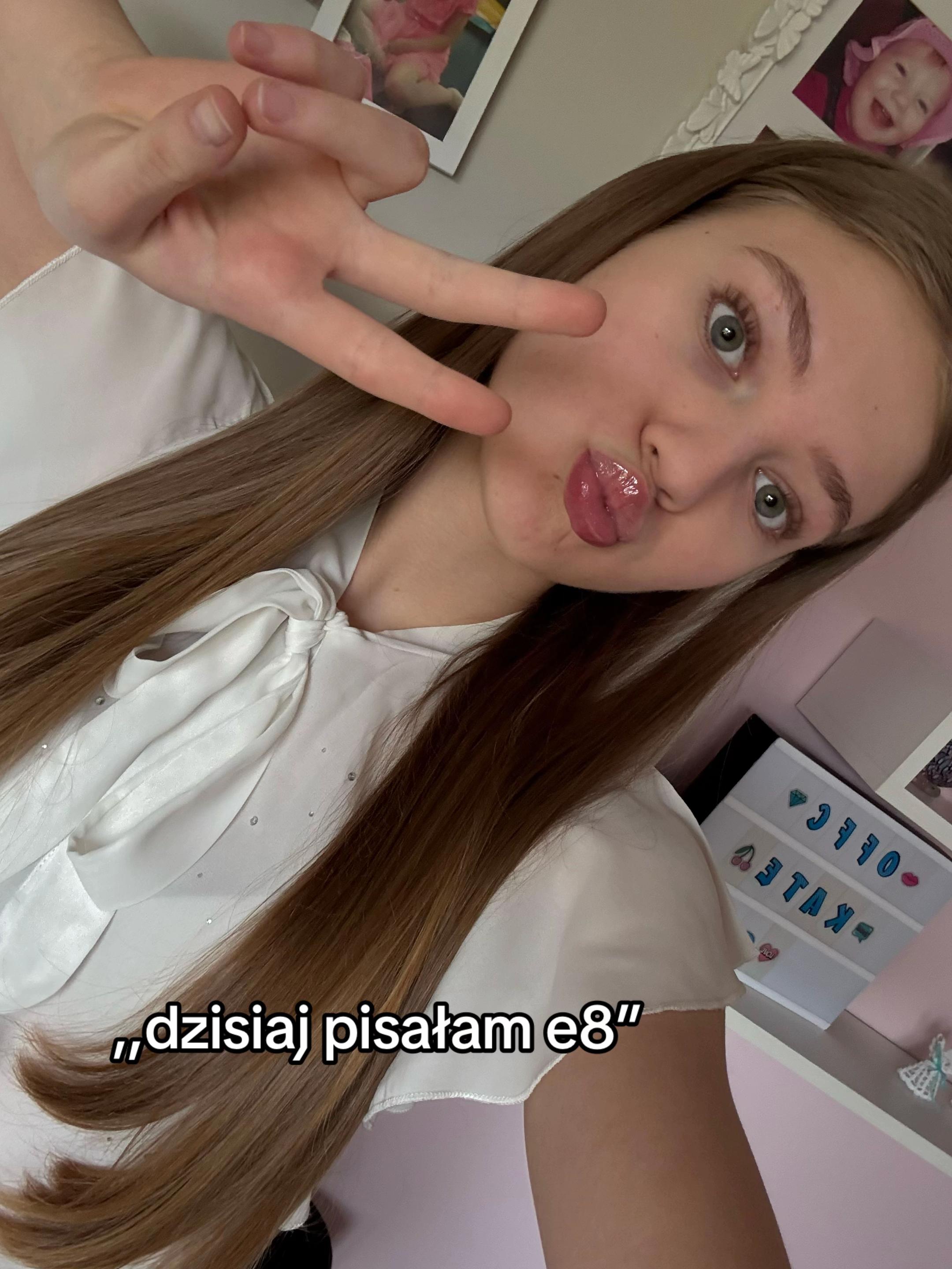 @𝓚𝓪𝓼𝓲𝓪😜