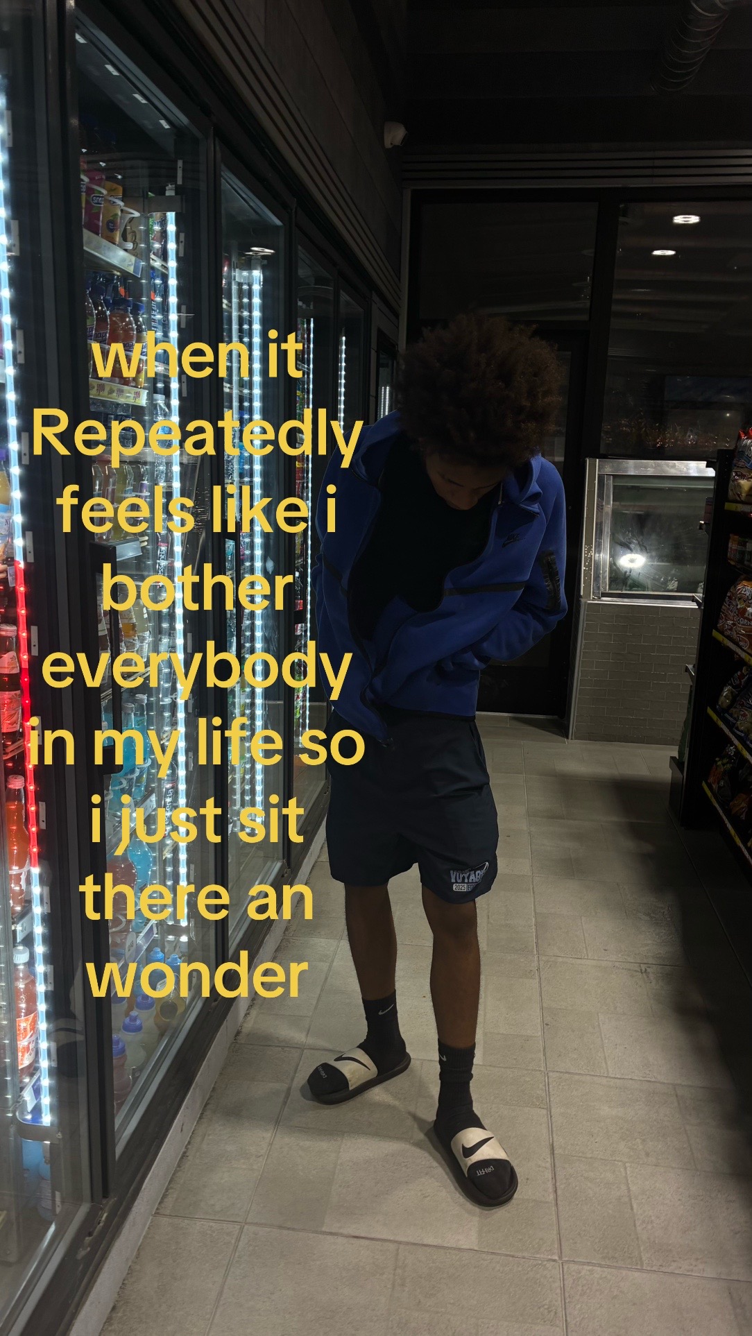 @⃟