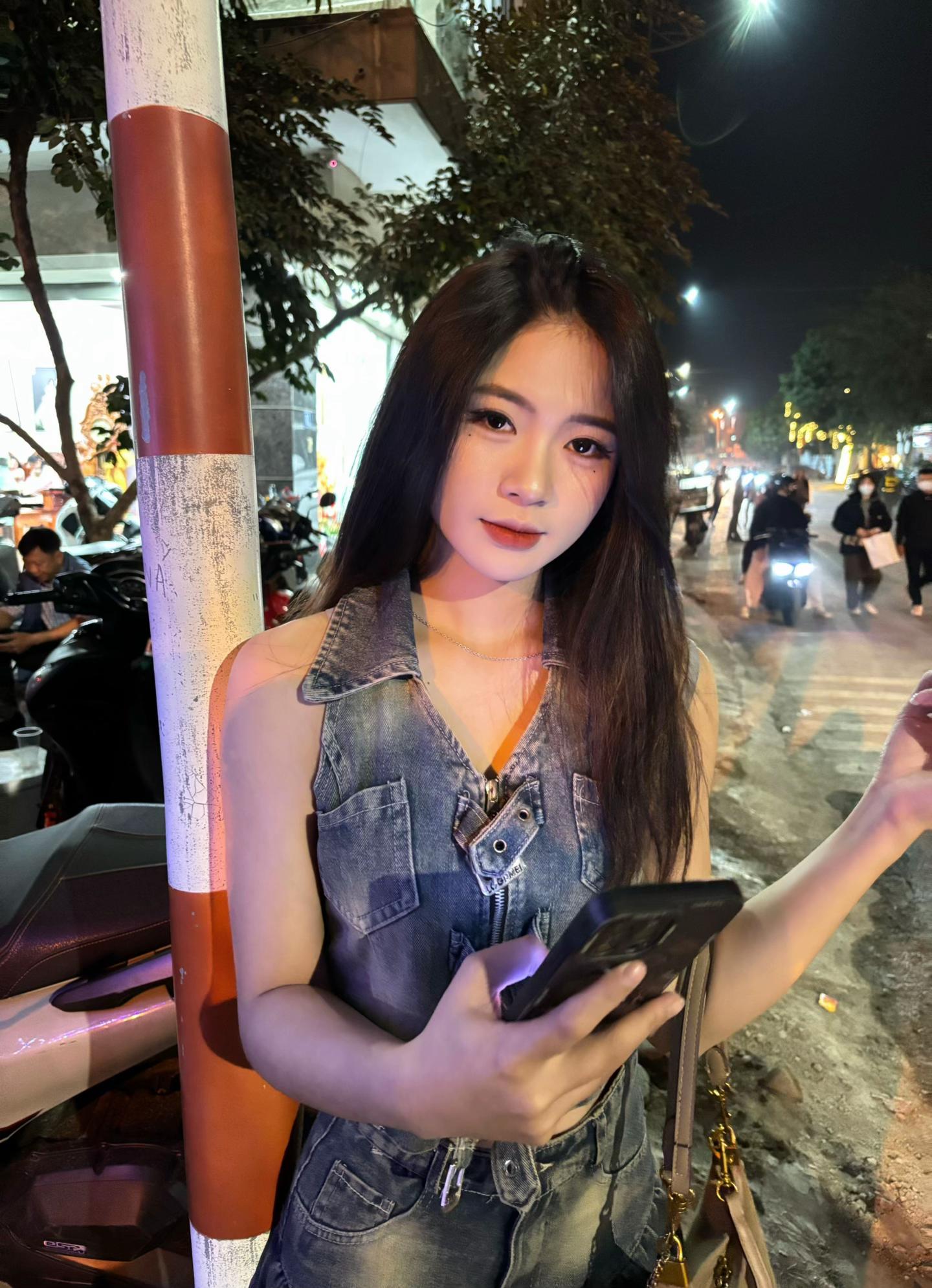 @Thợ Săn Traii Đẹp