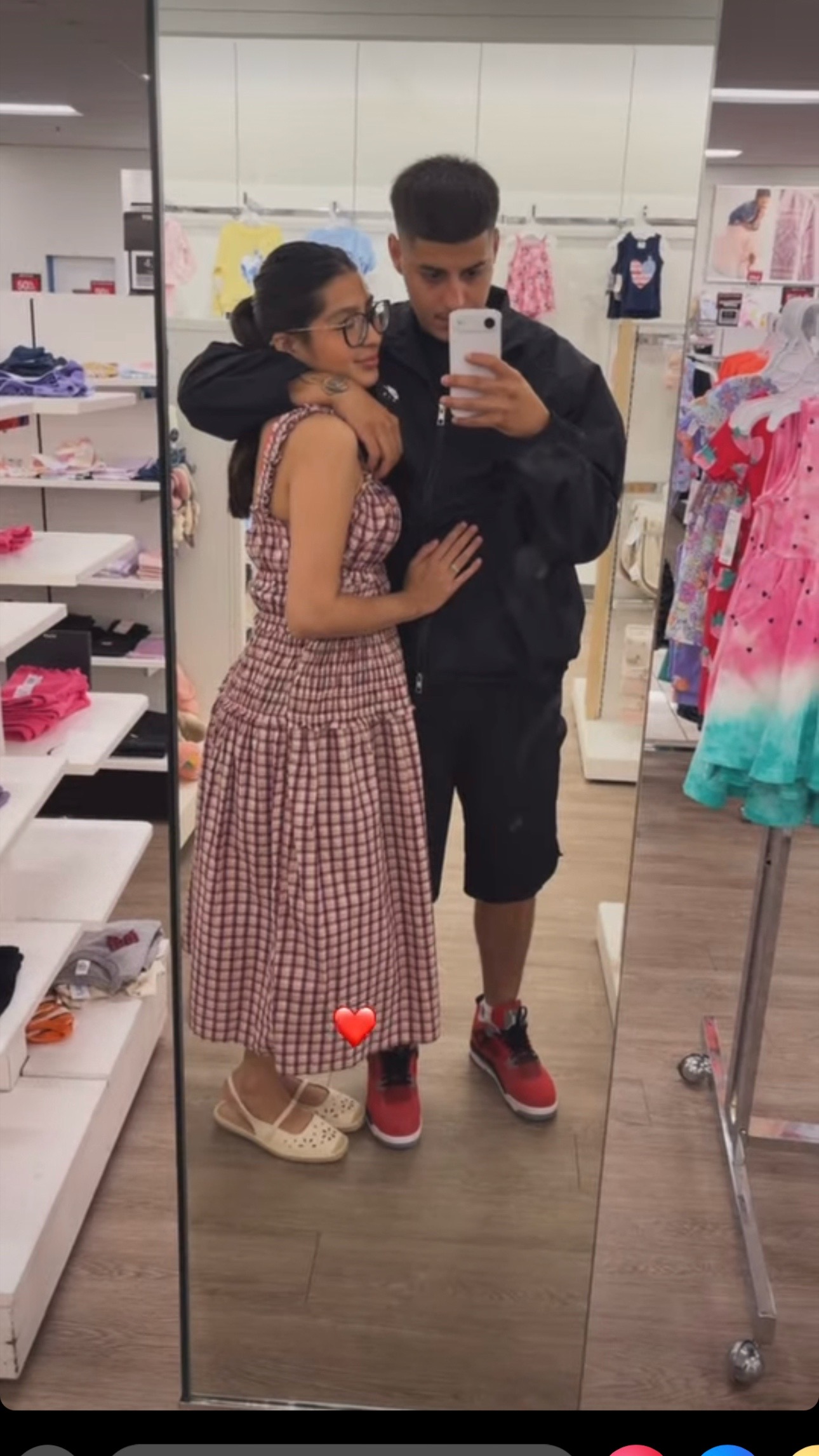 @Lleny||Wife||Mommy 💙
