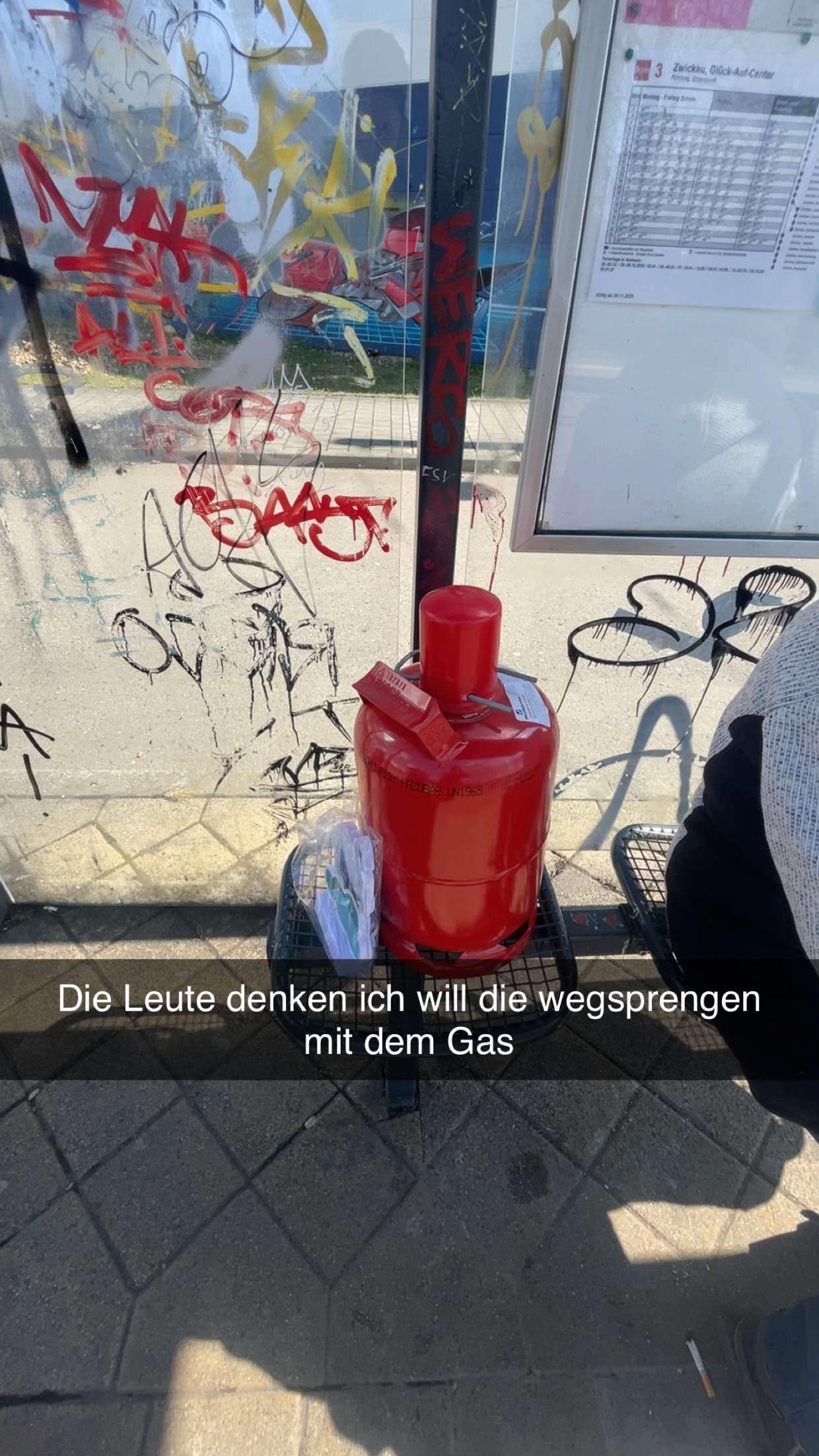 @Leandra