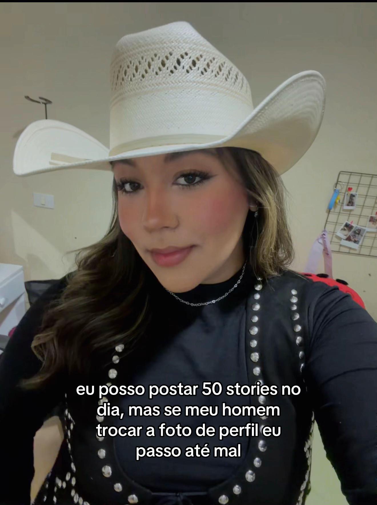 @Emilly Santos