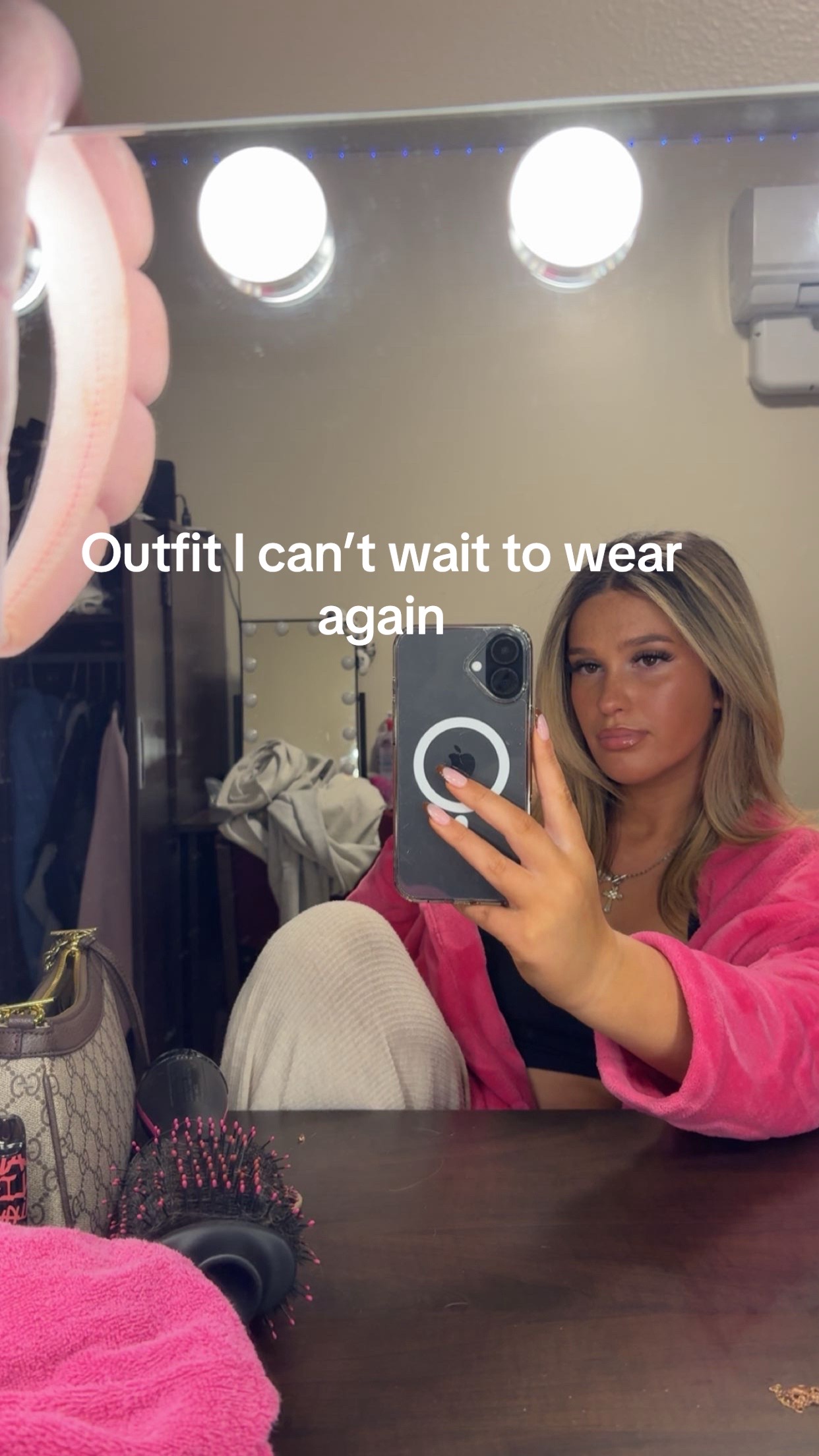 @emmabrierr