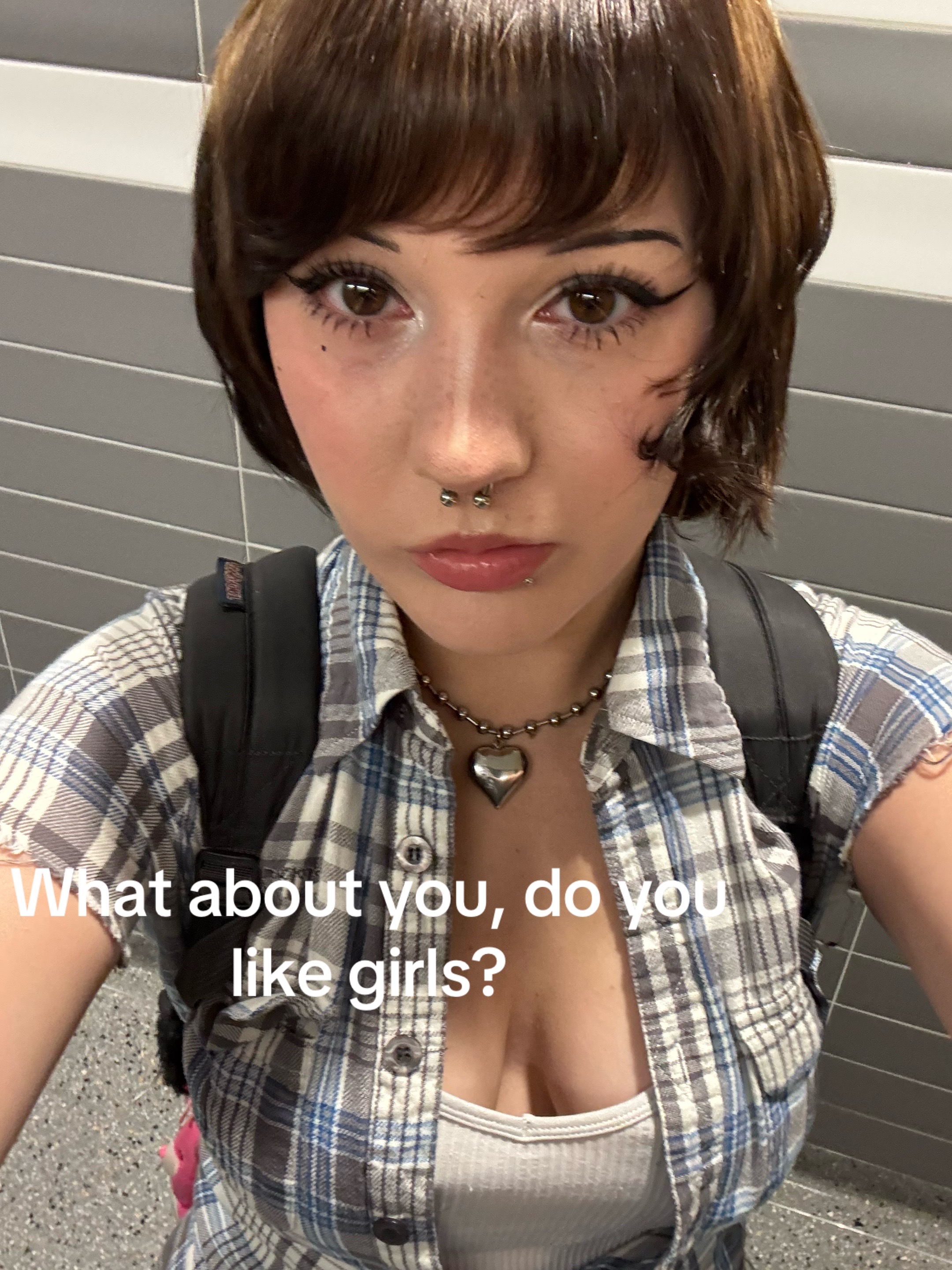 @giganticpeacelover