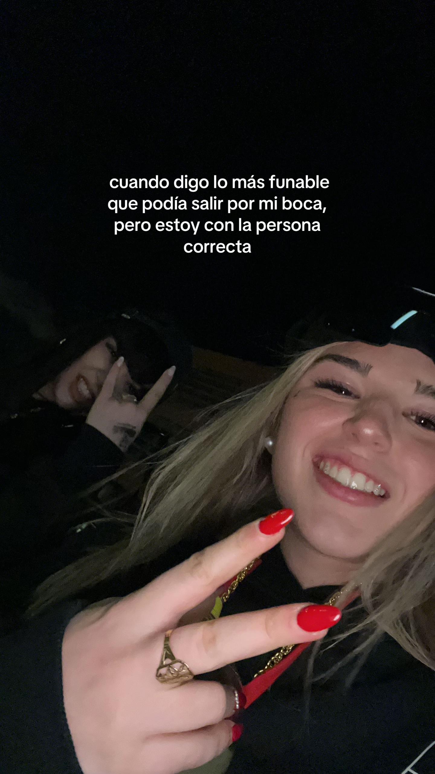 @𝐄𝐬𝐭𝐞𝐟𝐚𝐧𝐢𝐚