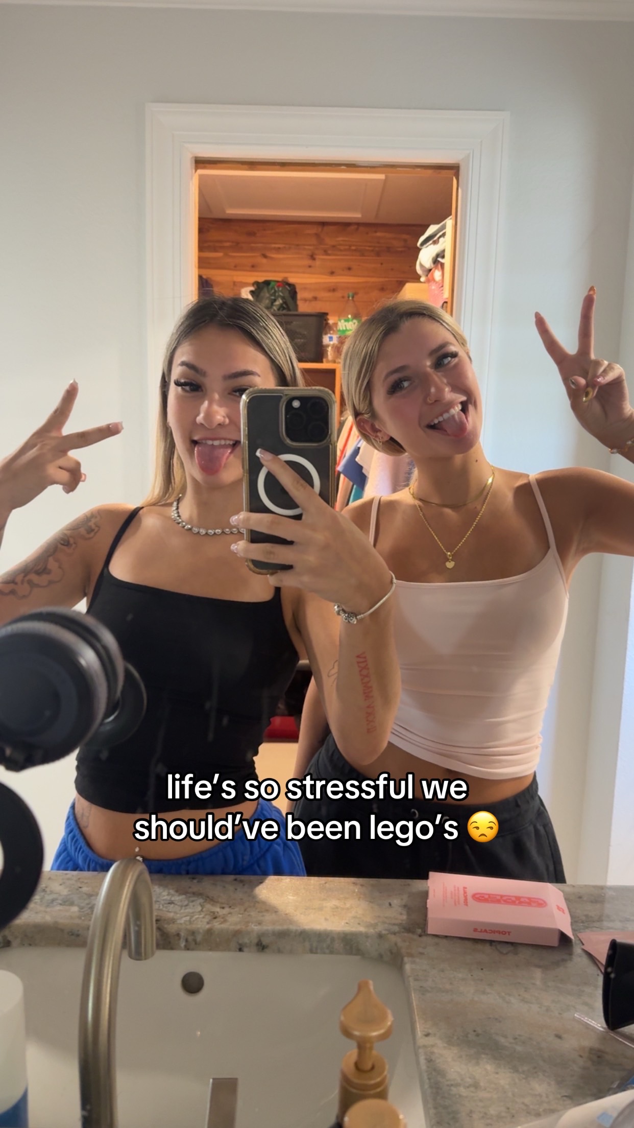 @_imnotleahh