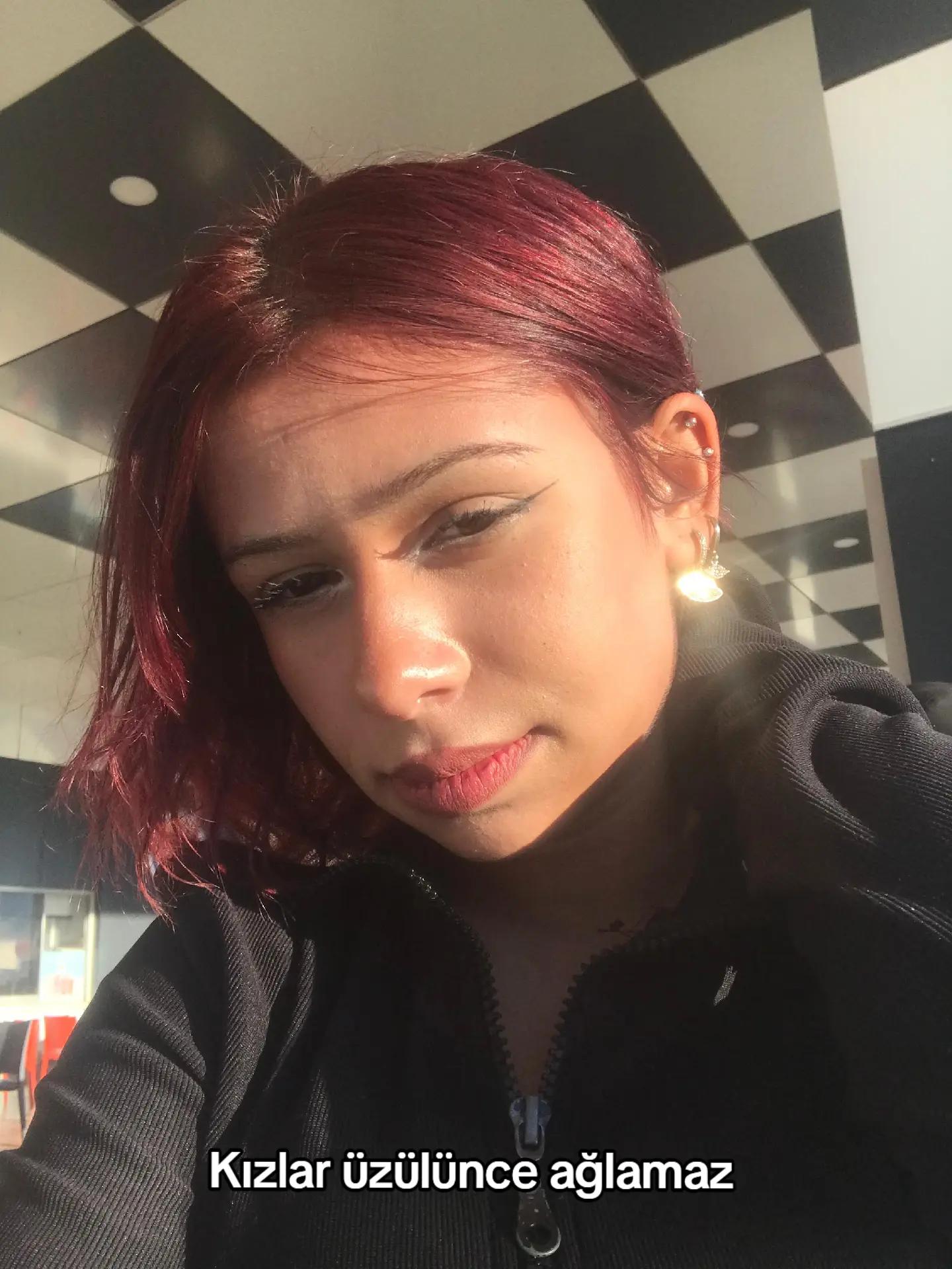 @Zehra 🥂