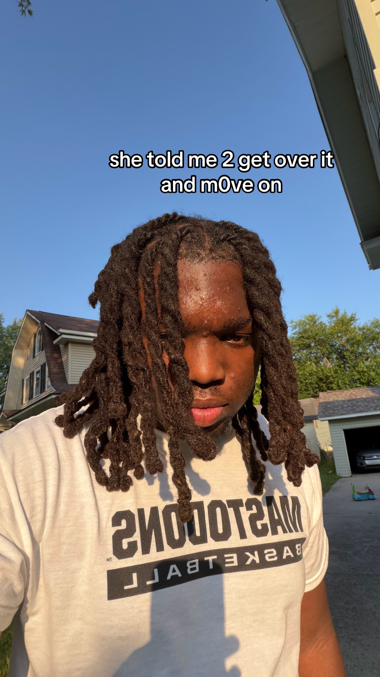 @KAYY3X