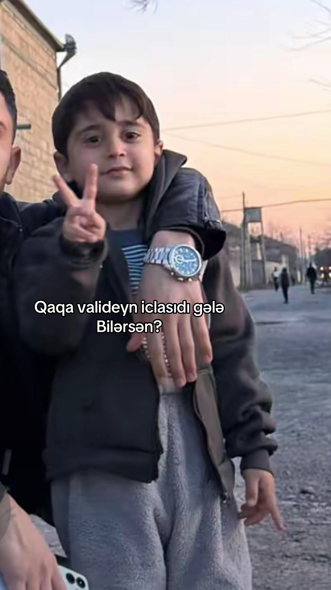 @Əxi