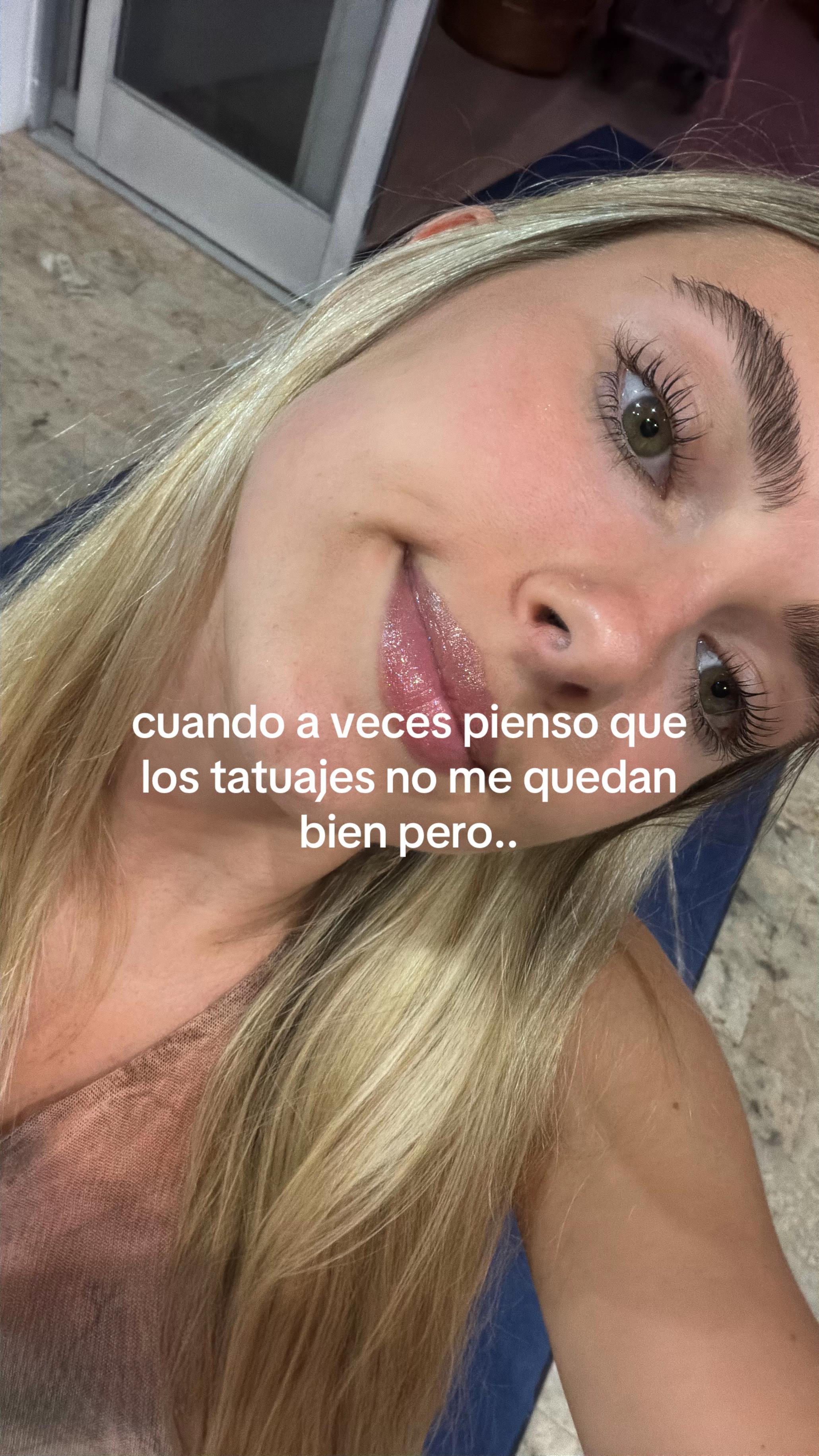 @✧₊⁺ vicky albino ✧₊⁺