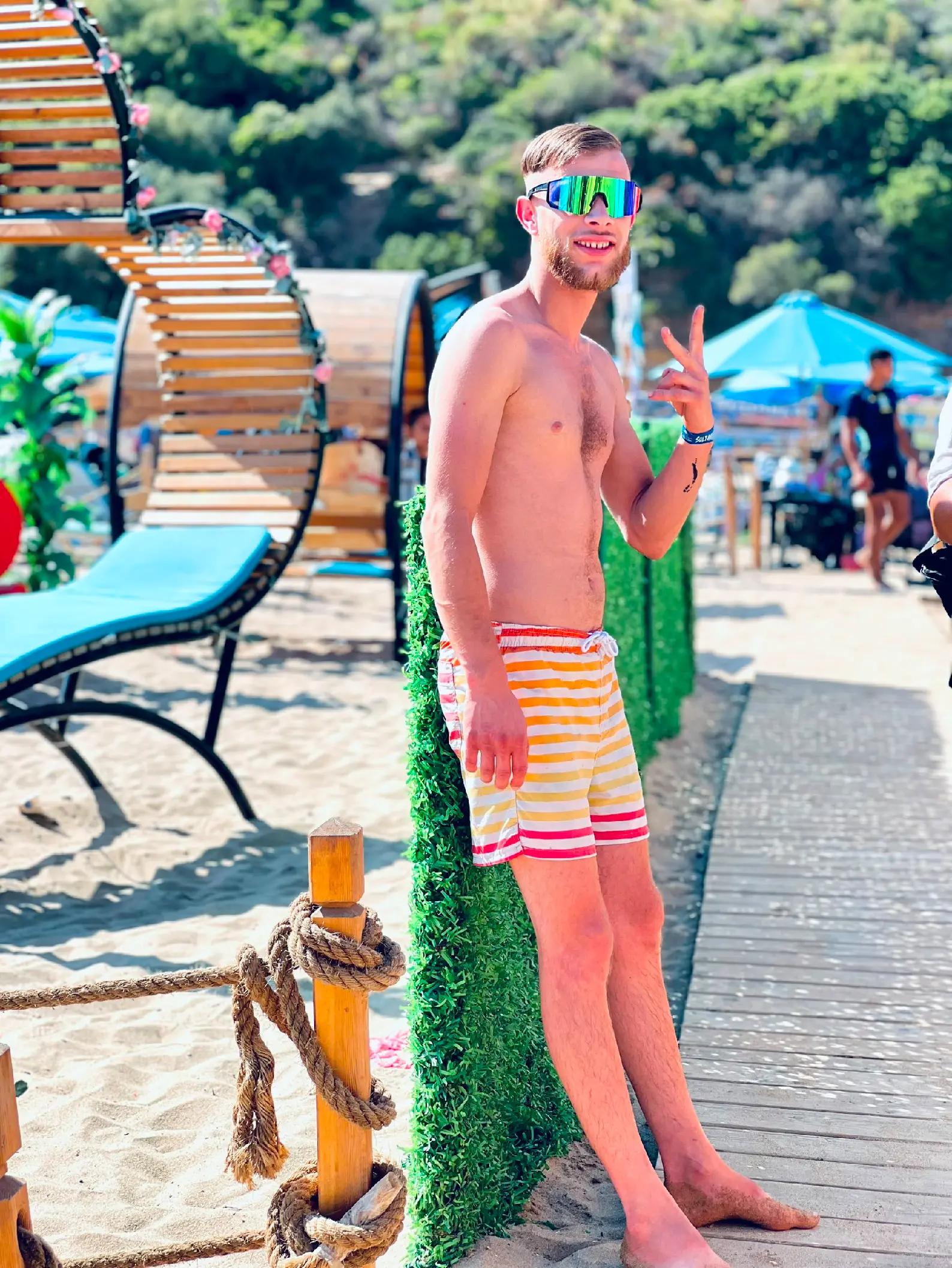 @Ro&ugrave;Ji&iacute;_25🇫🇷