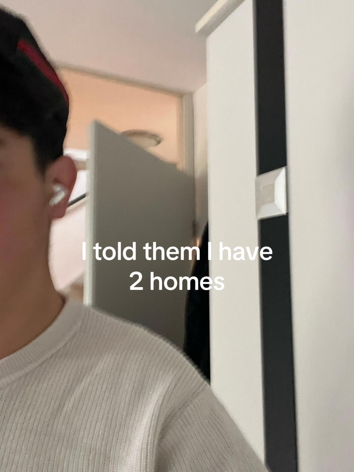 @R ✹
