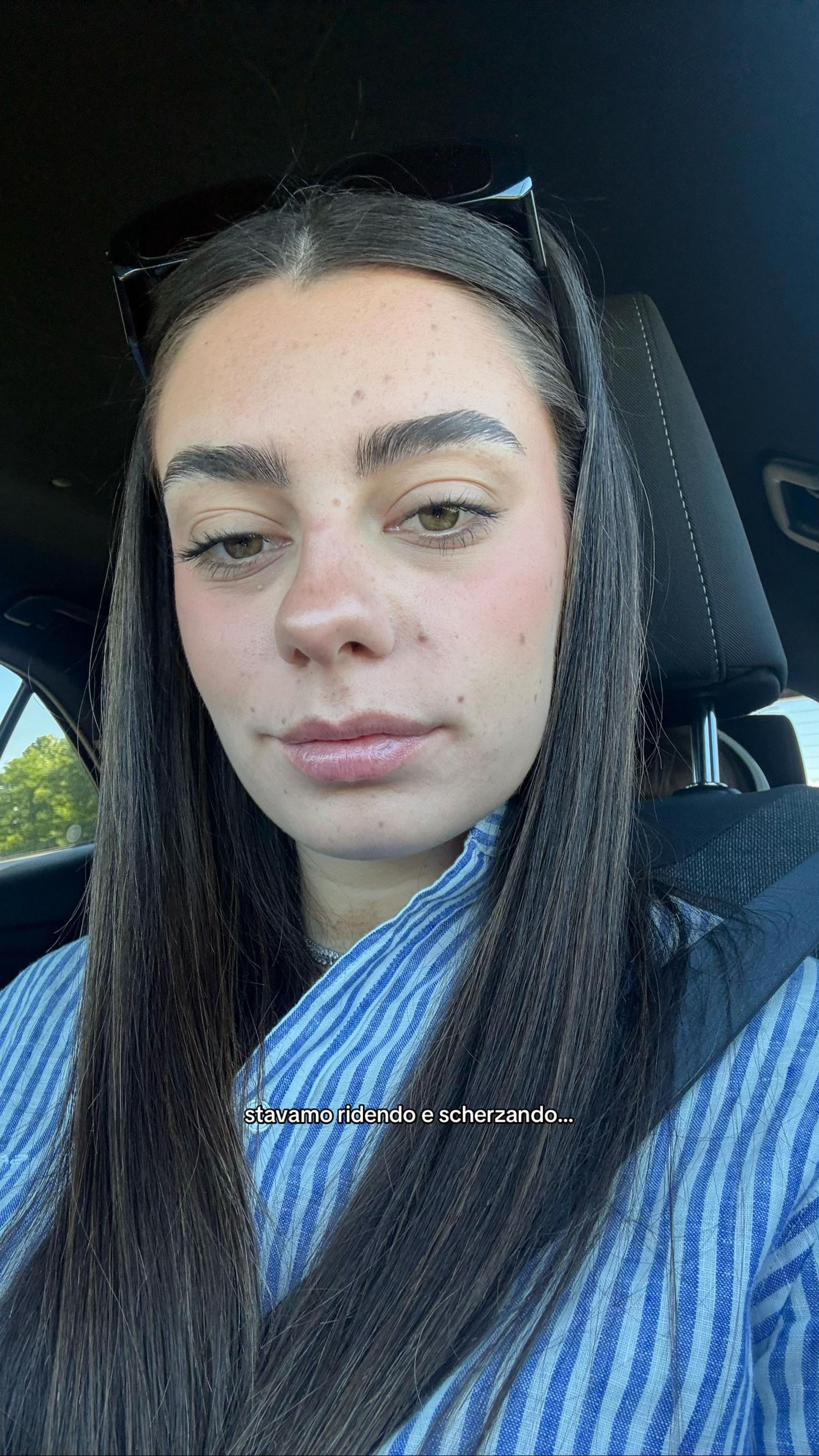 @ade👧🏻