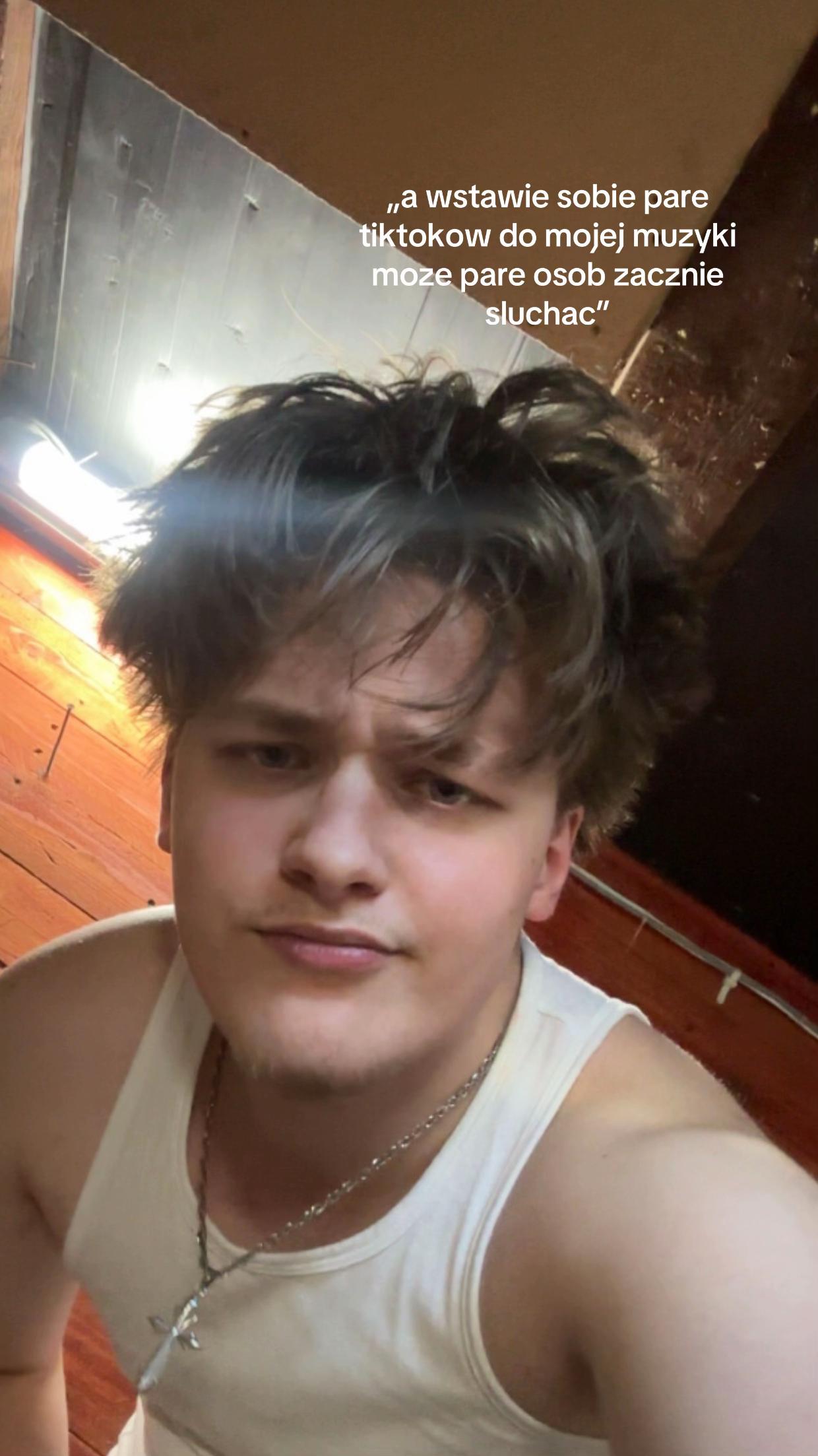 @redrosetroy