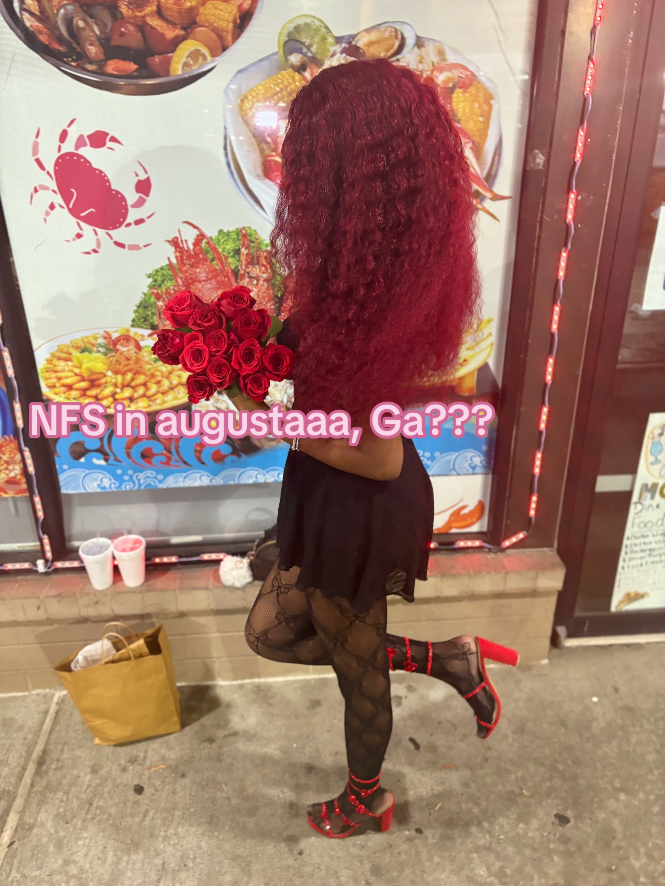 @momolashaa