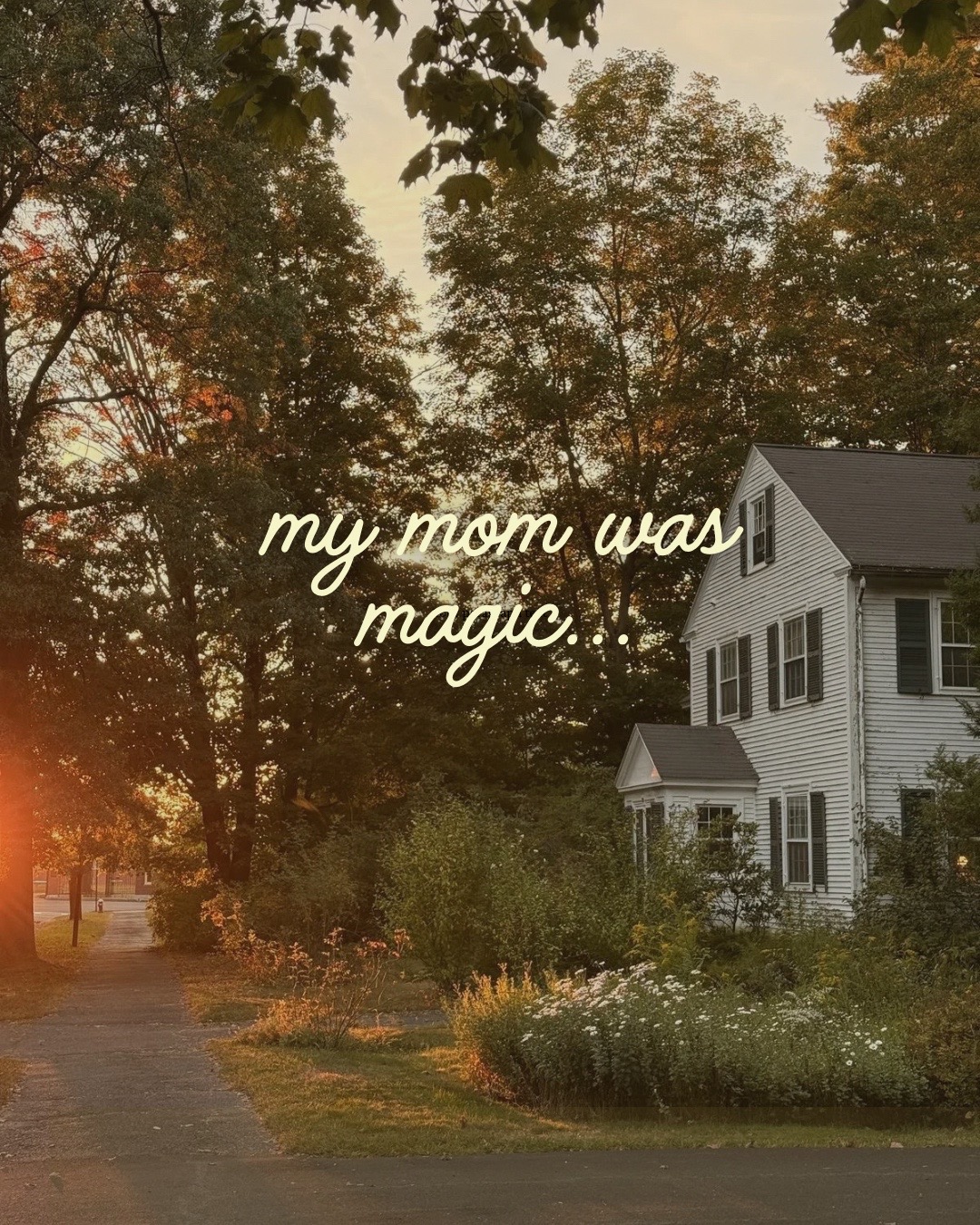 @Em | Cozy Home Decor Creator