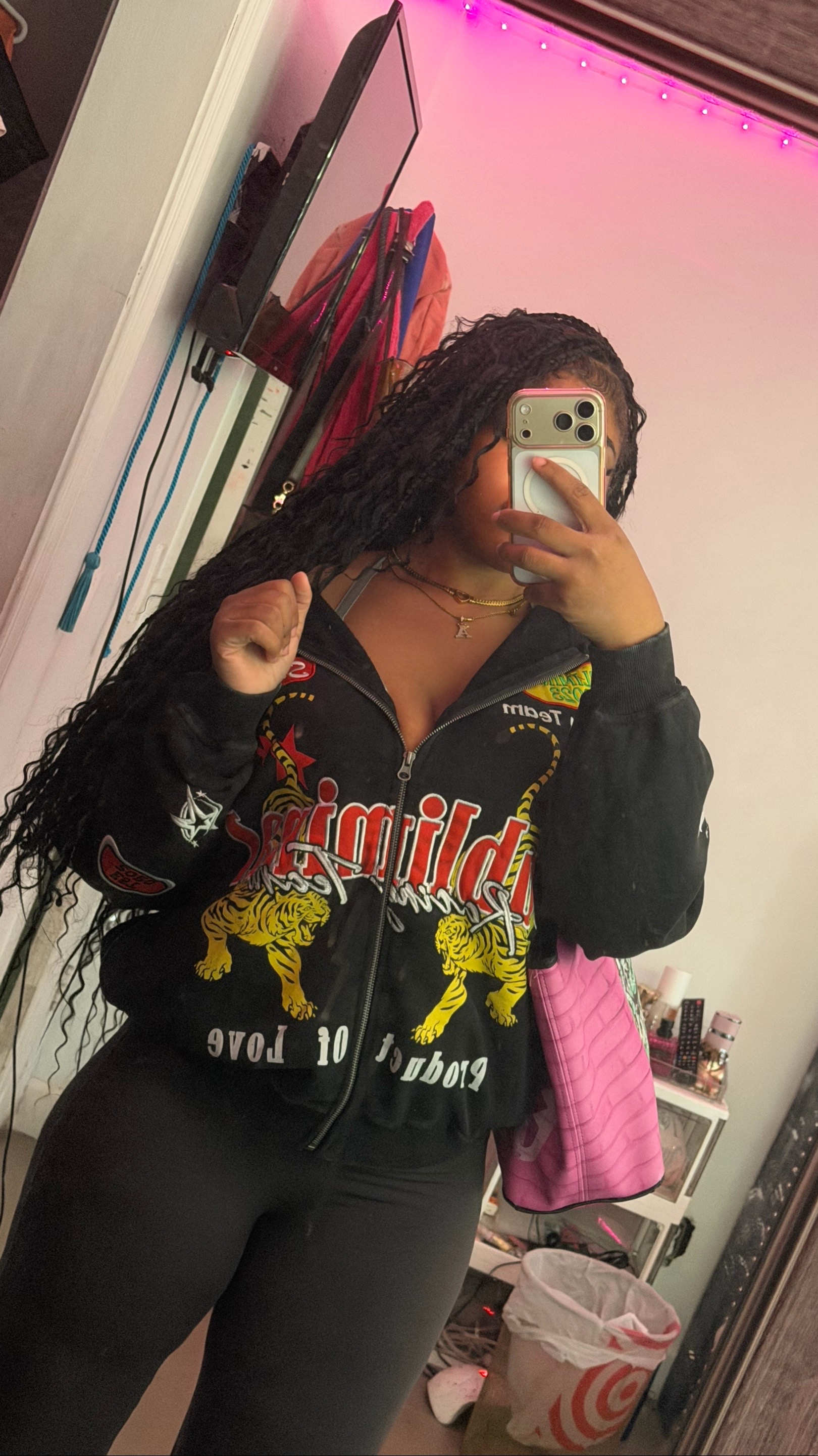 @♕