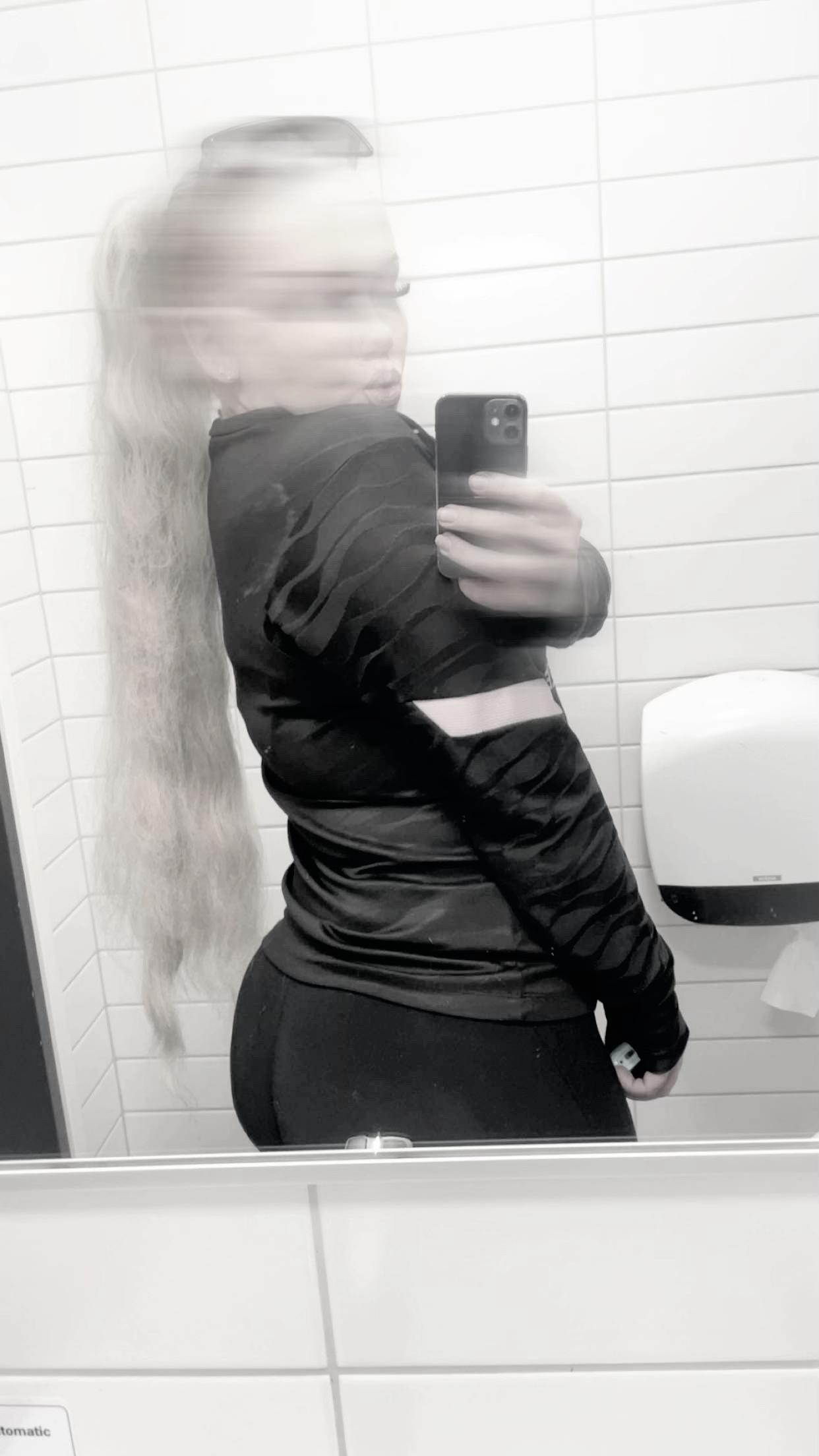 @E💫