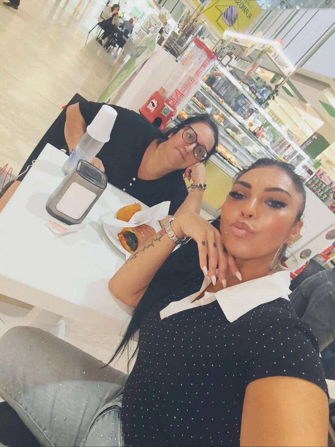 @Francy🖤