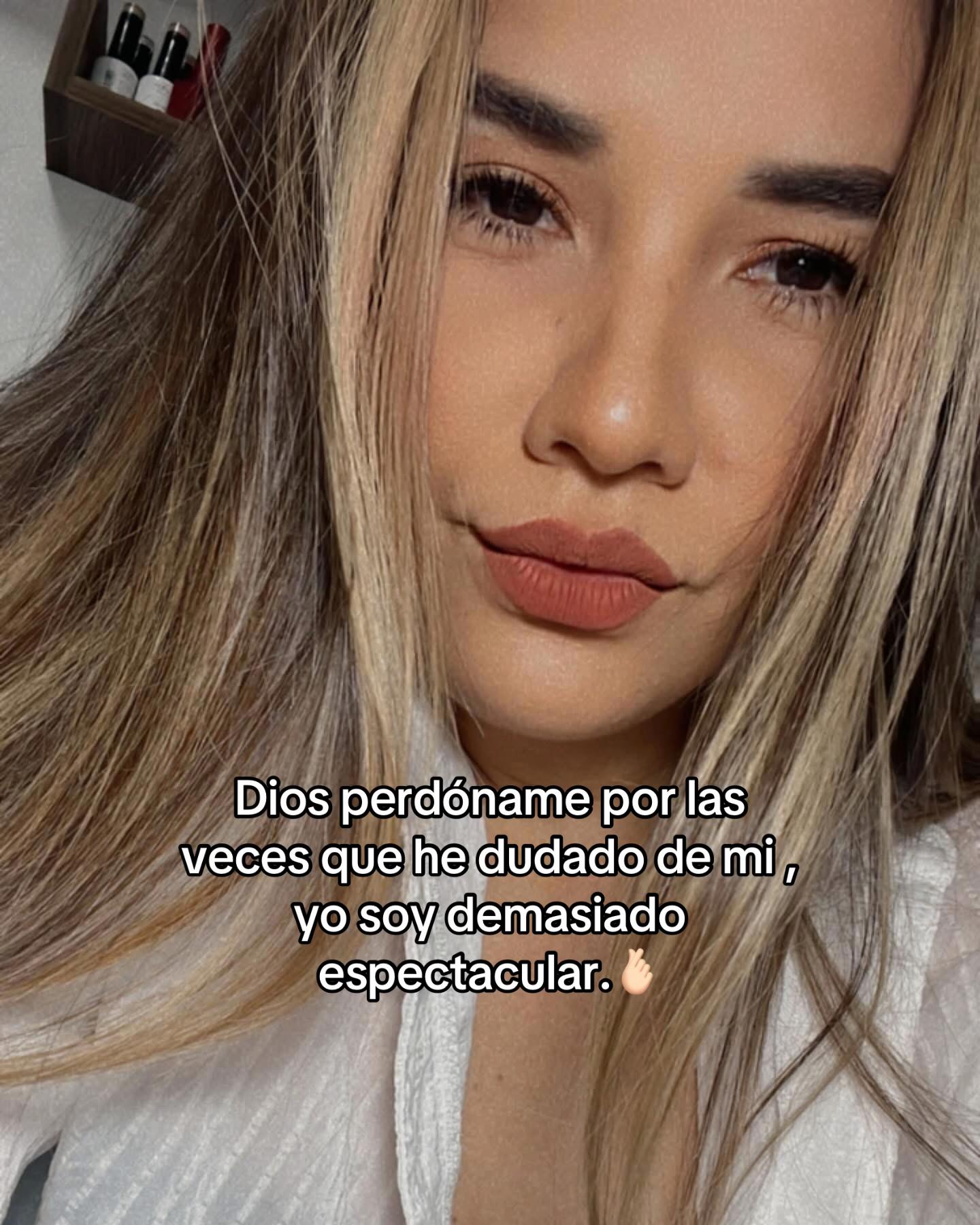 @Carolina ✨