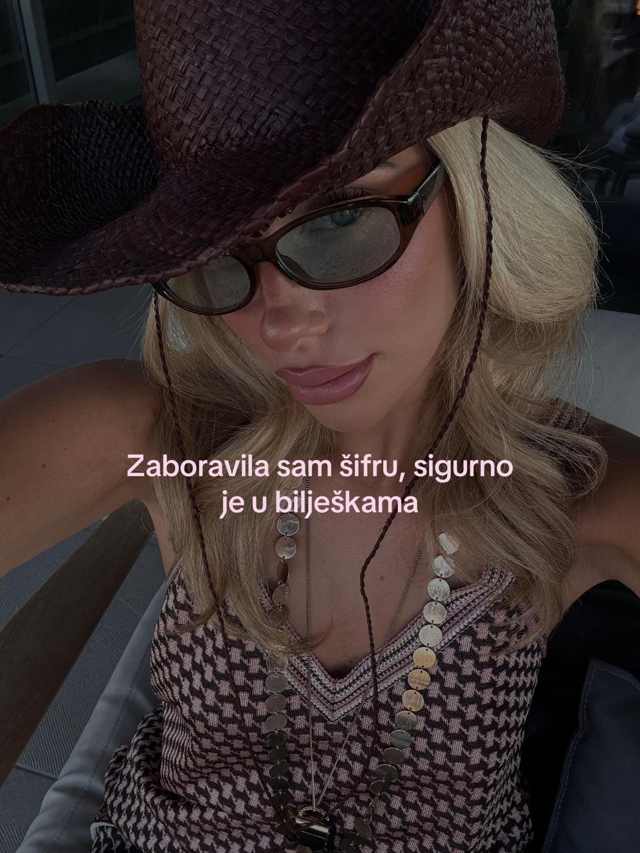 @๐ฃ ๐ ๐ ๐ ๐ ๐ ๐จ ๐