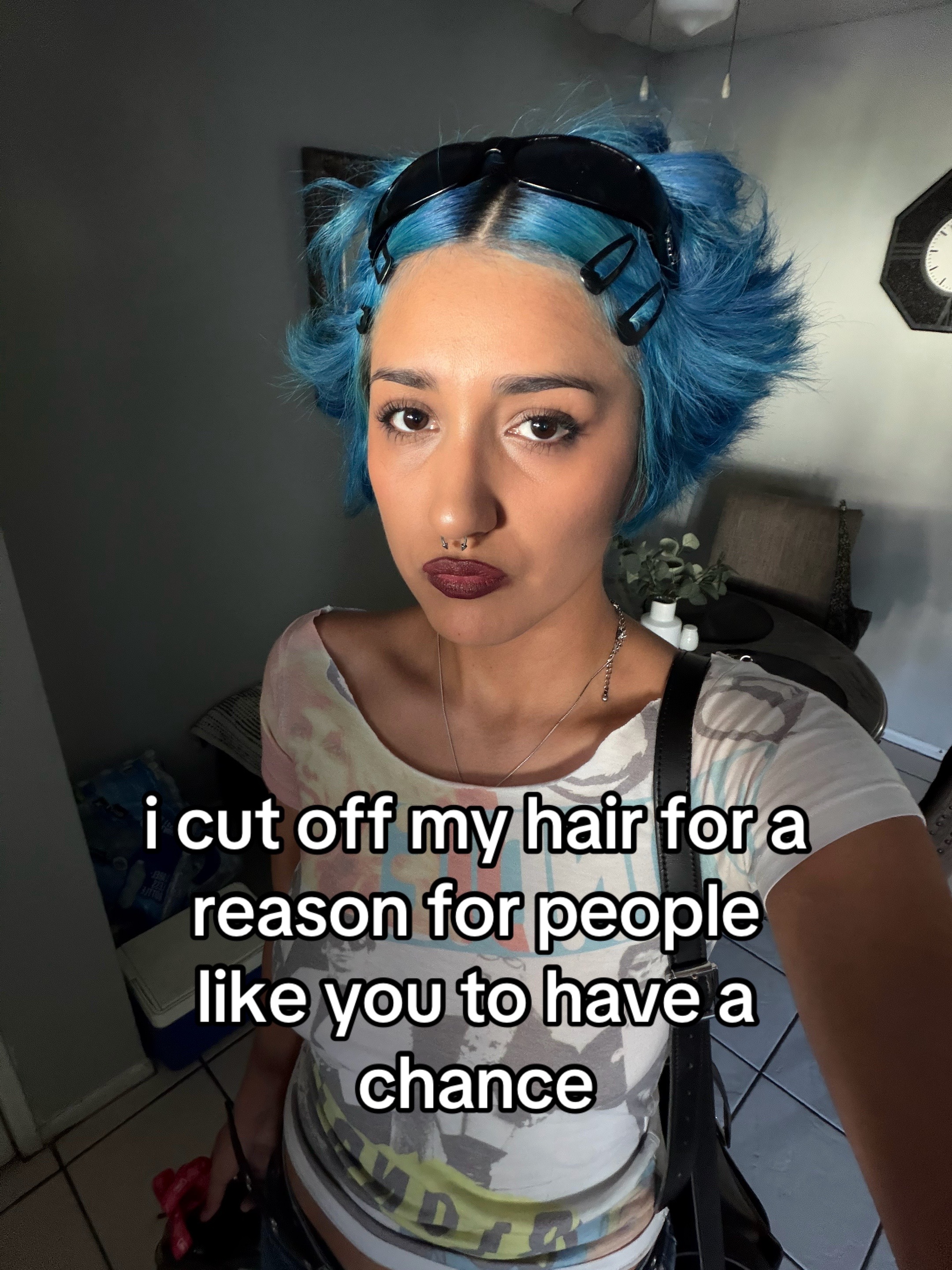 @Ava