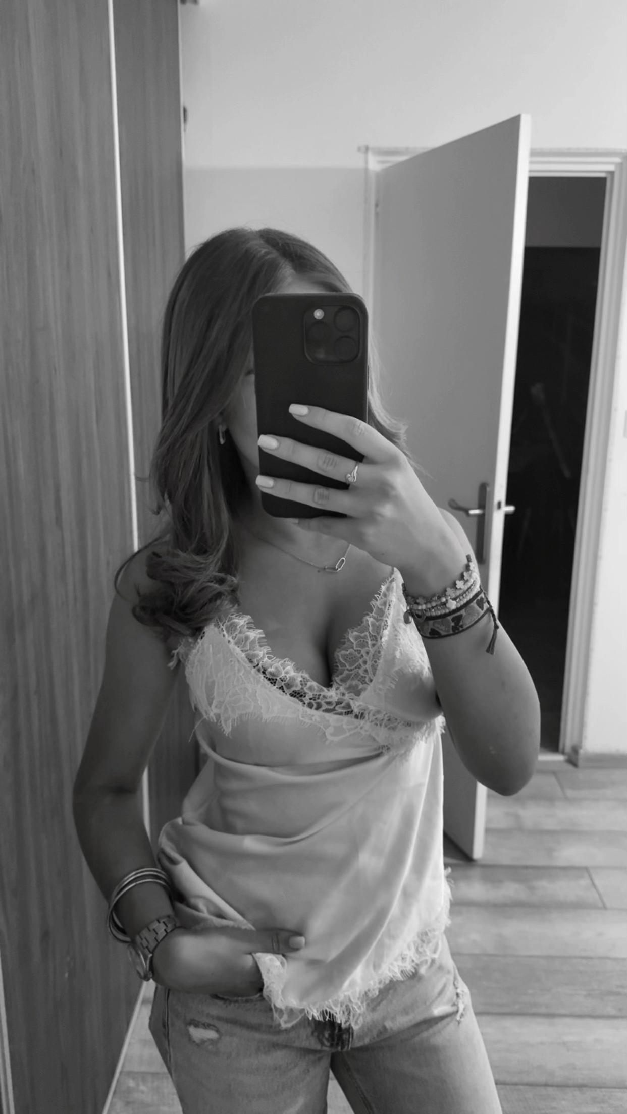 @𝑳𝒆́𝒂𝒏𝒏𝒆