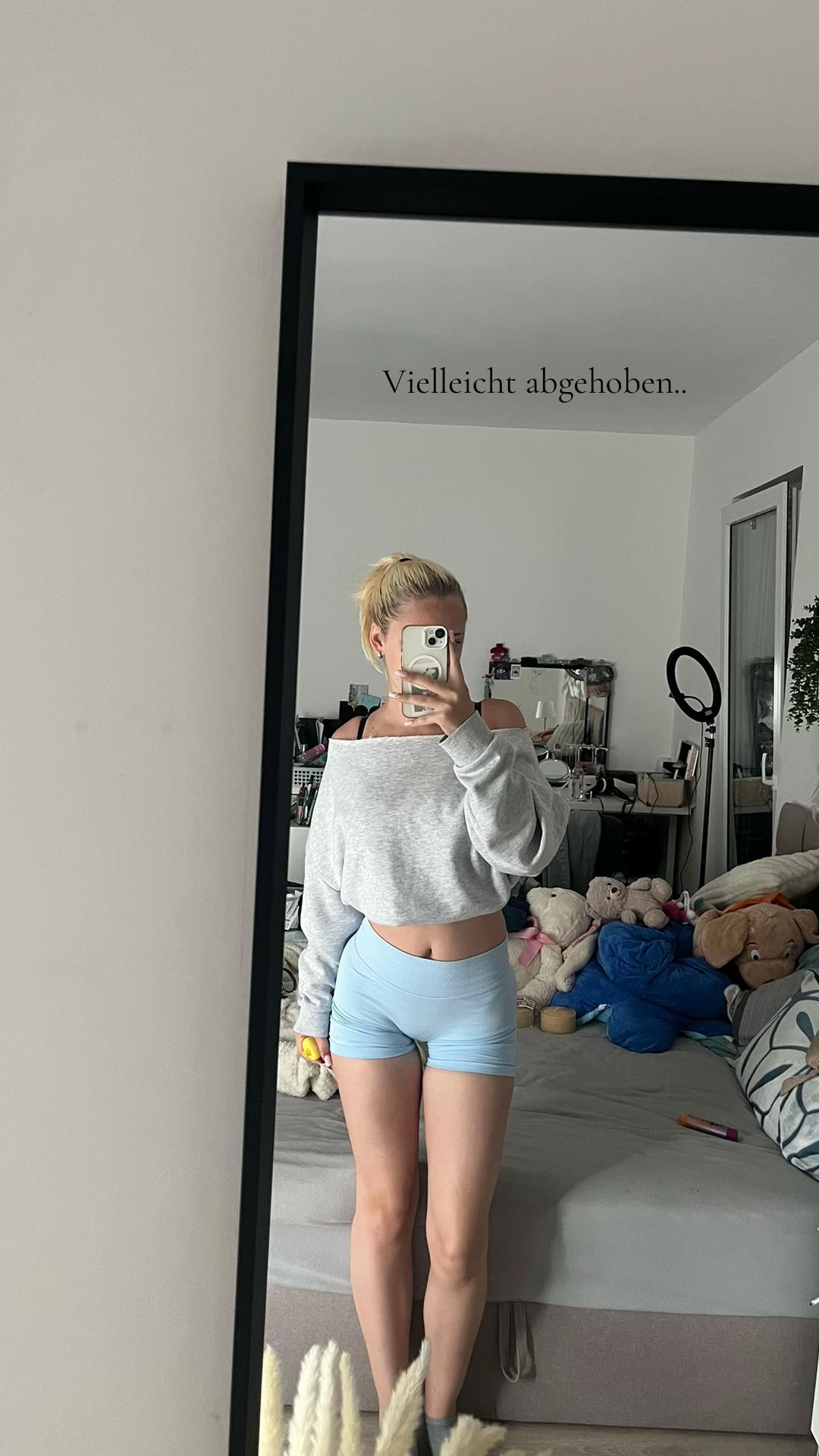 @ꨄ