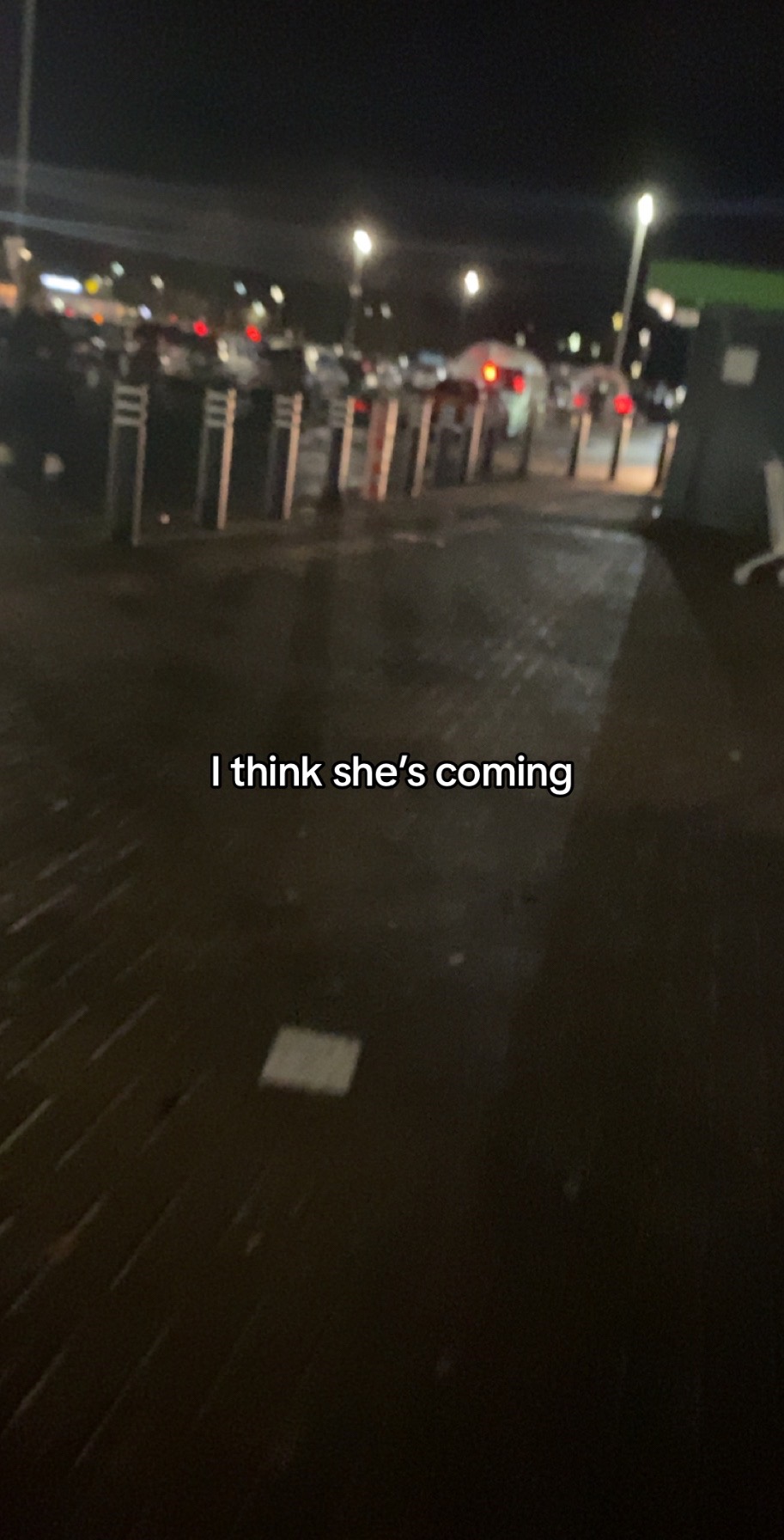 @ꨄ.