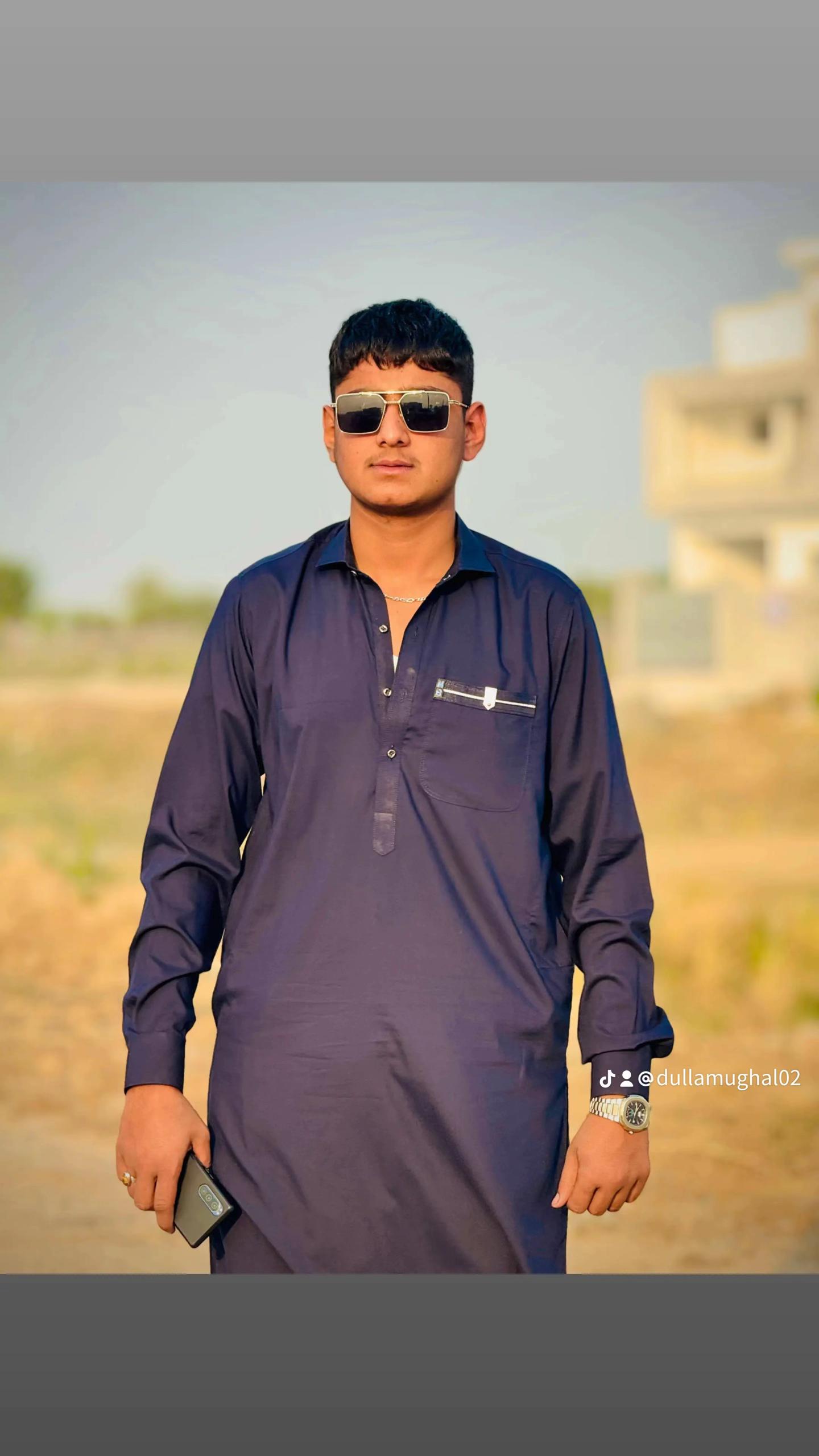 @DULLA MUGHAL👑