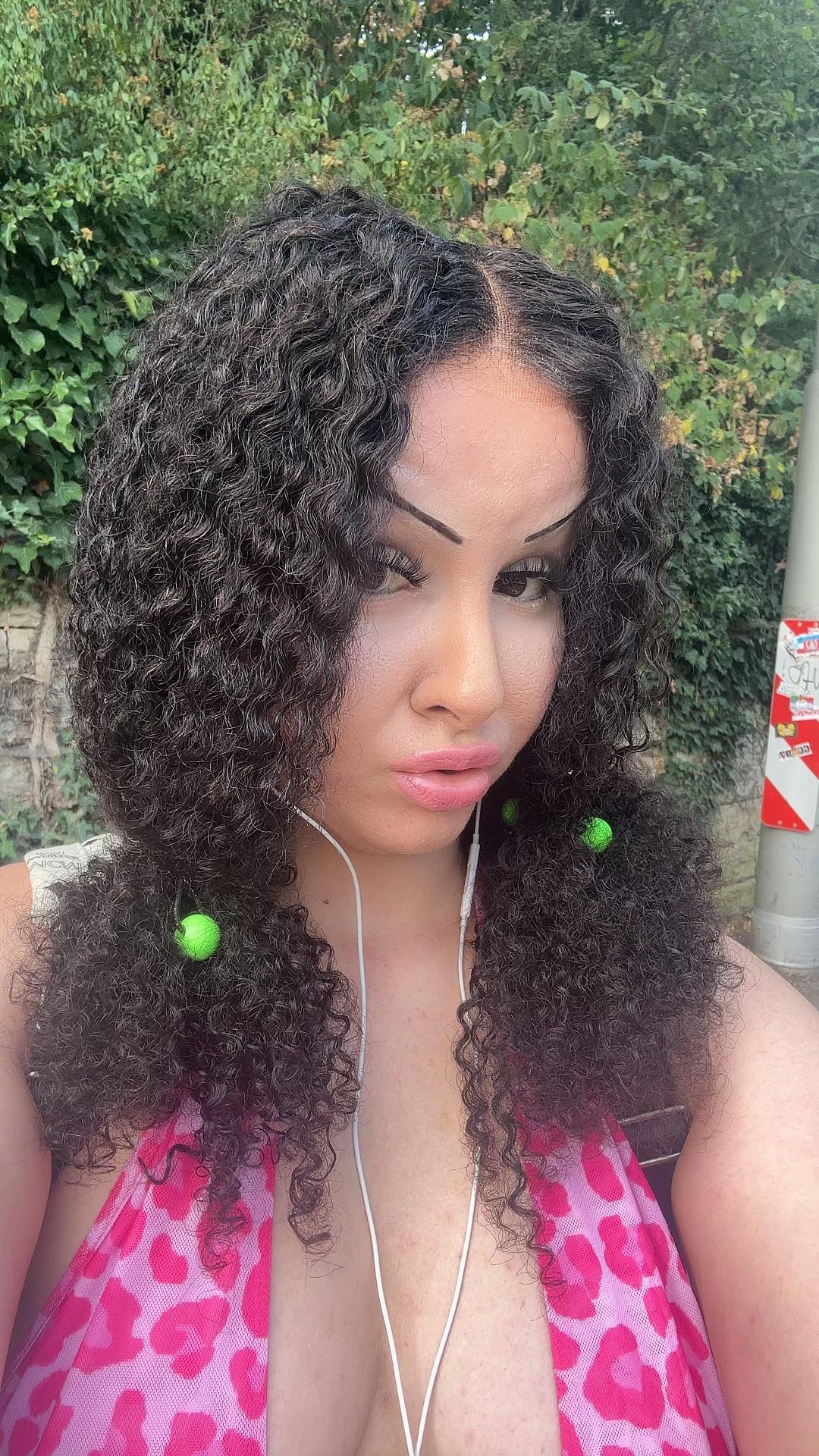 @wizgyalwizzy