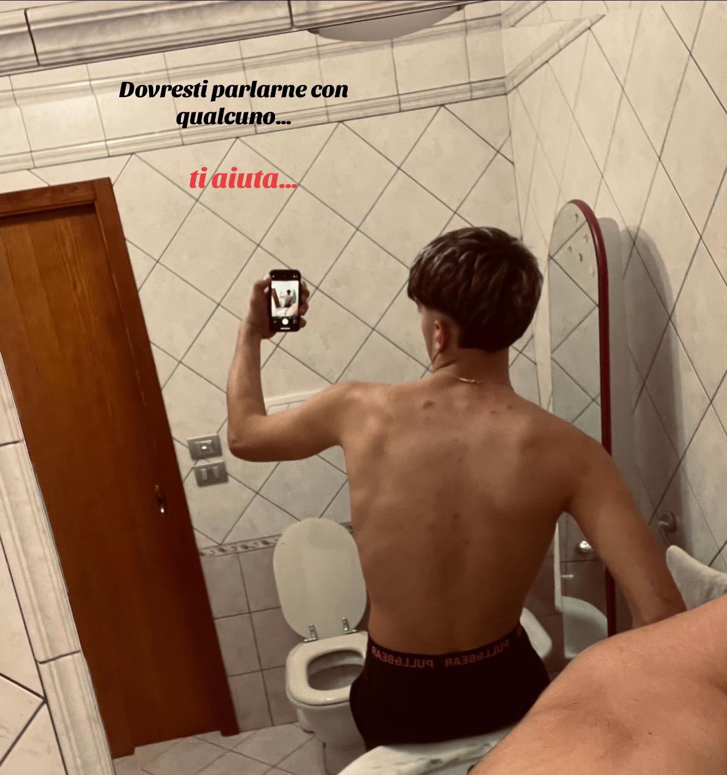 @🦅