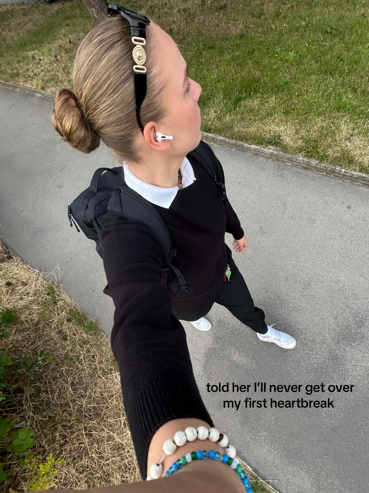 @Móňas
