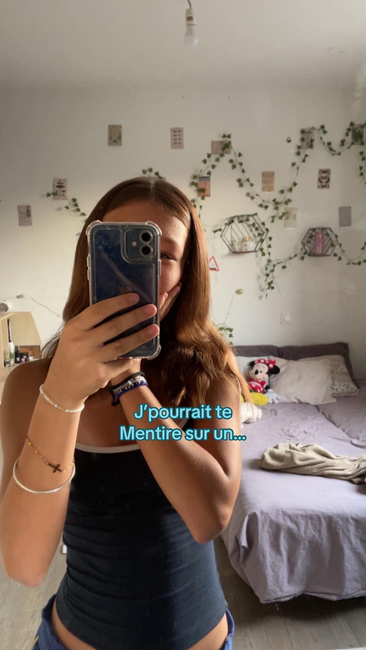 @𝐴 𝐿 𝐼 𝐶 𝐼 𝐴 🪭