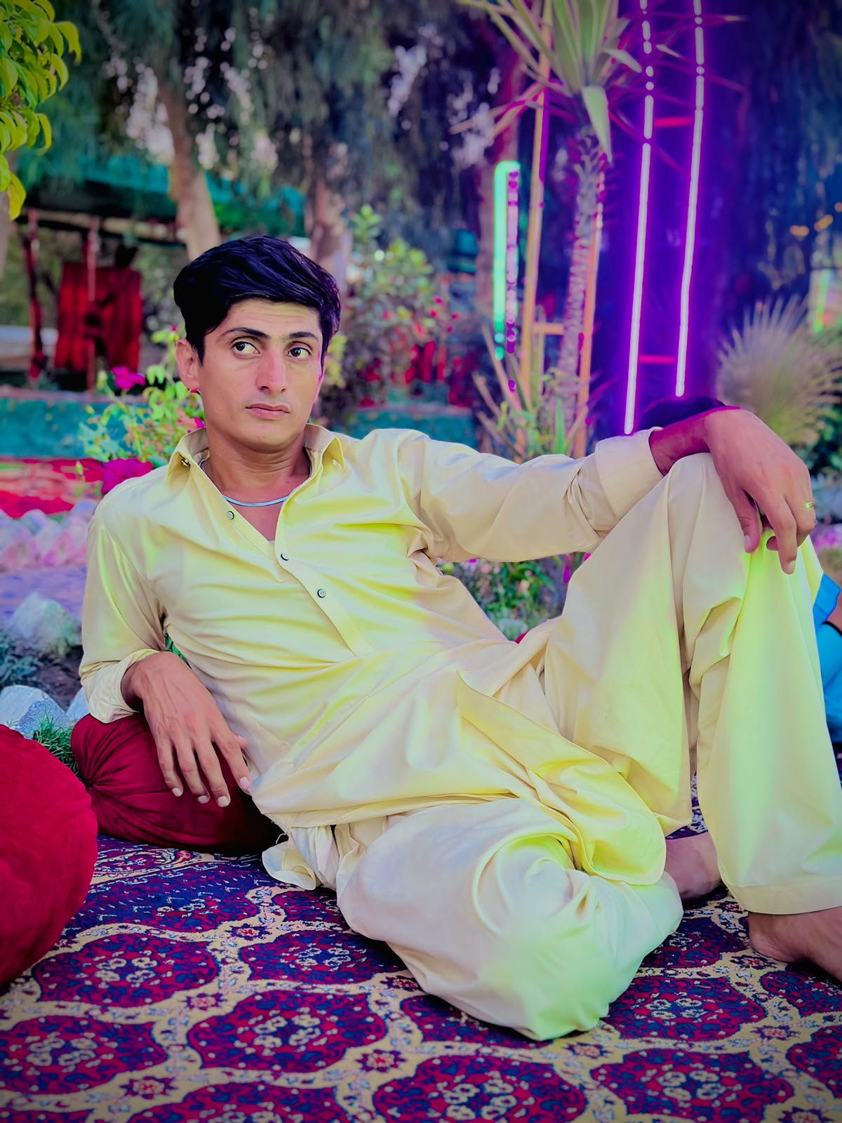 @Javid Nassari