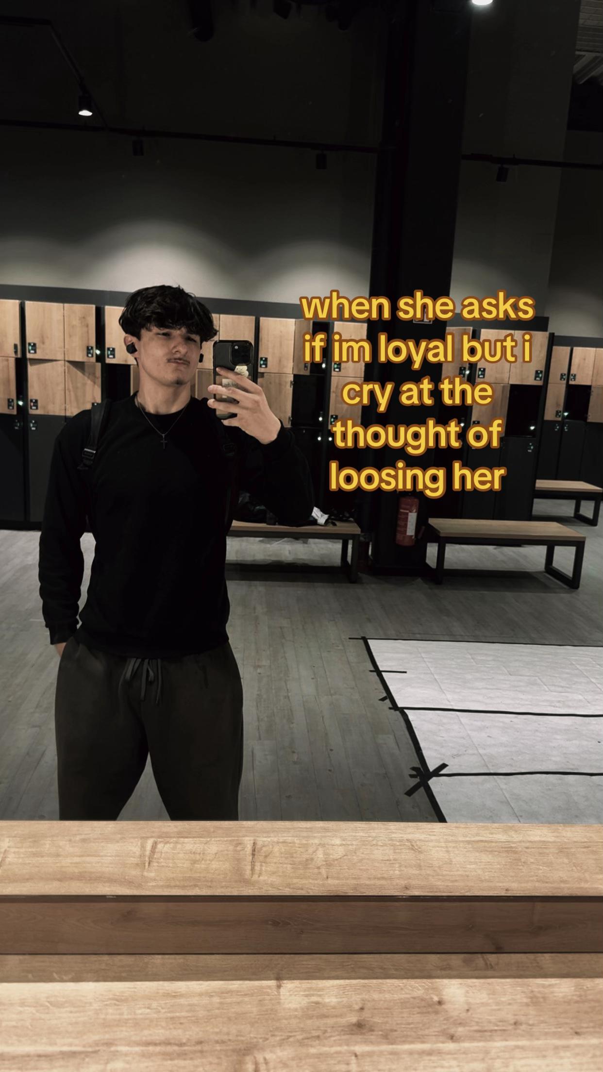 @Etienne_08