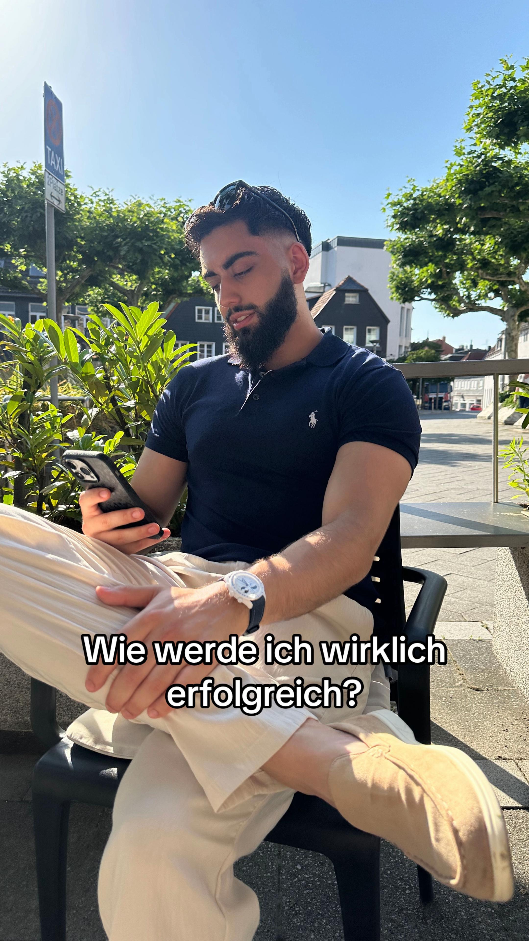 @Akhi-Mahyar