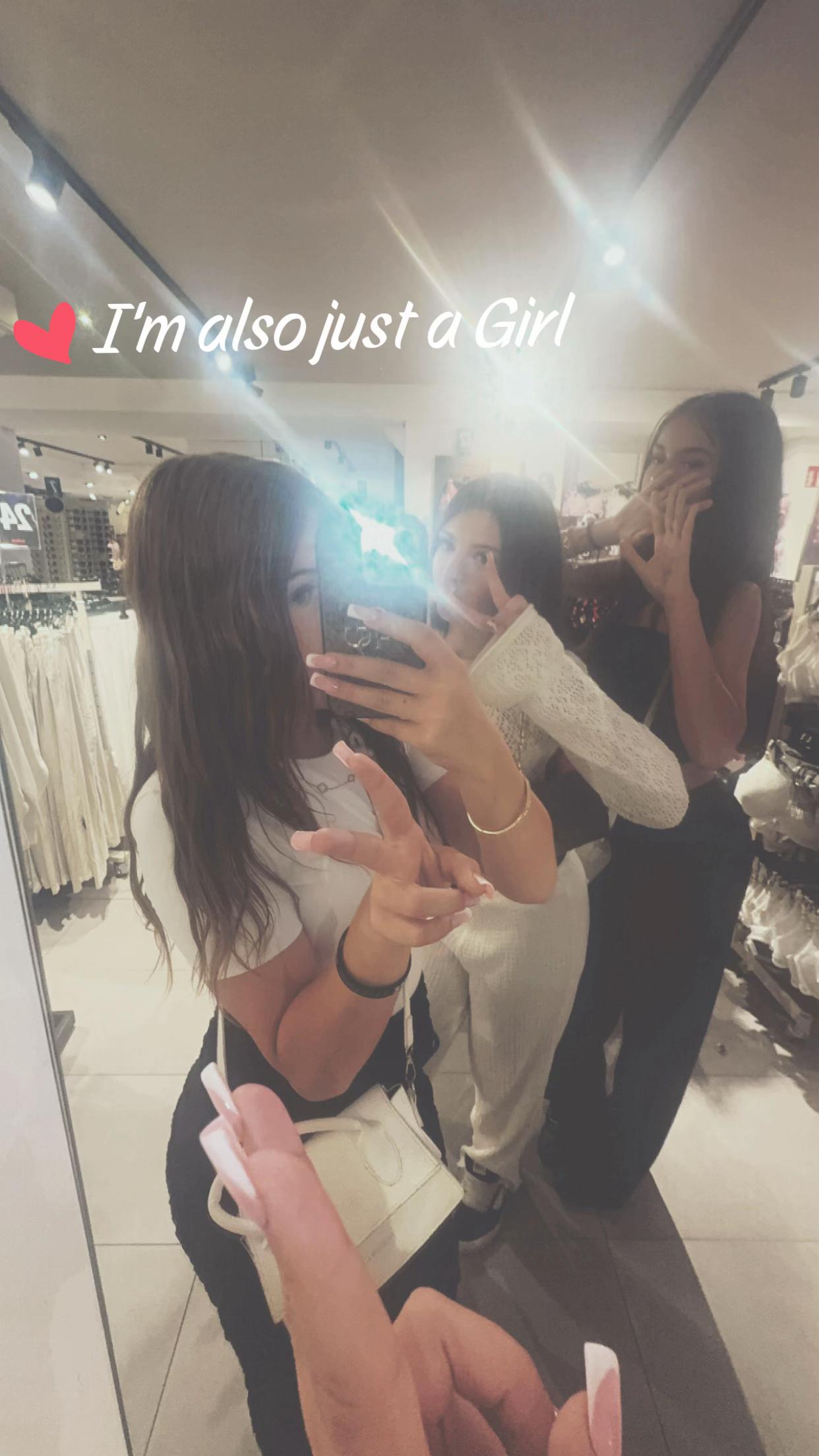 @𝐀💸