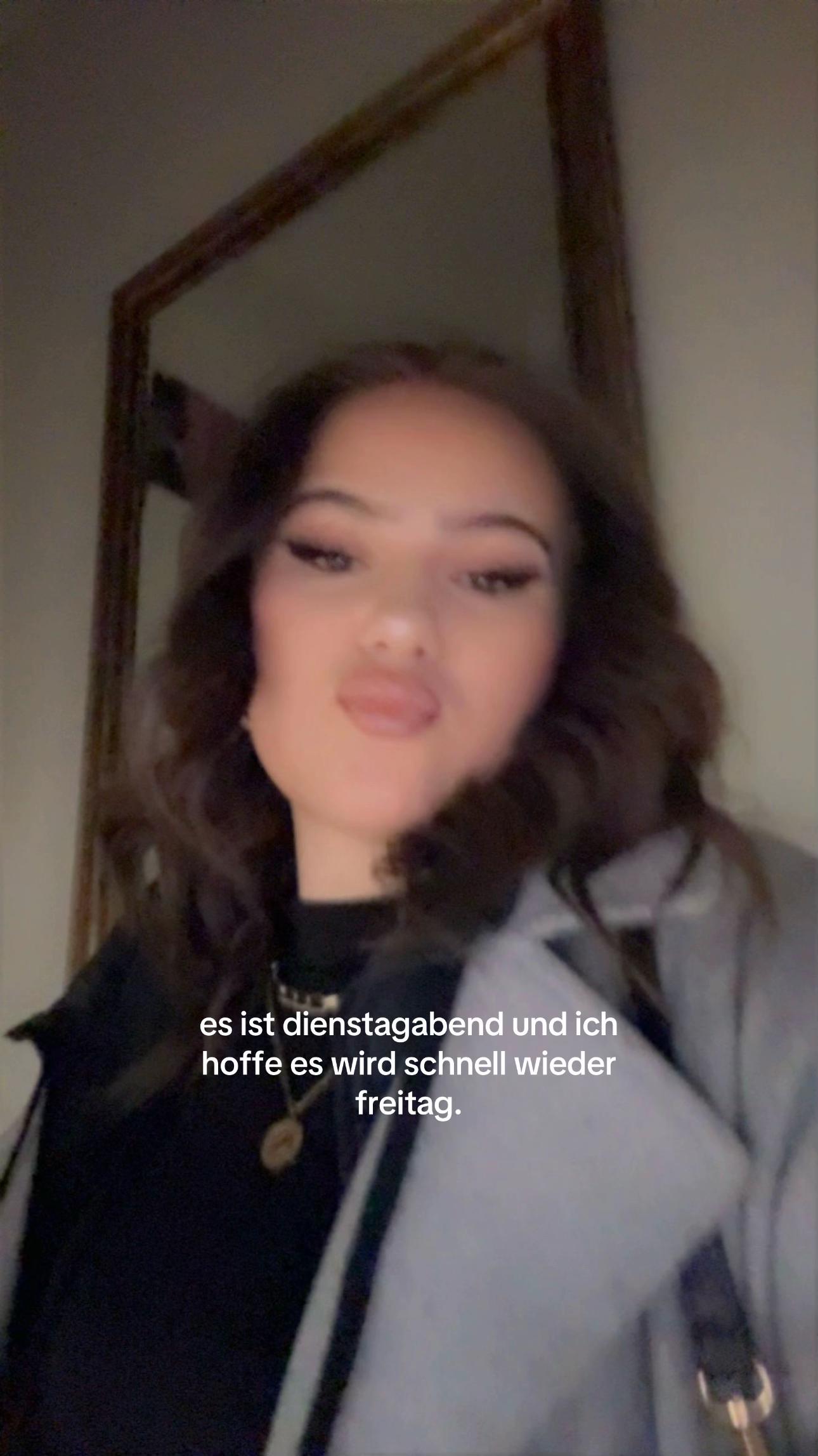 @✨