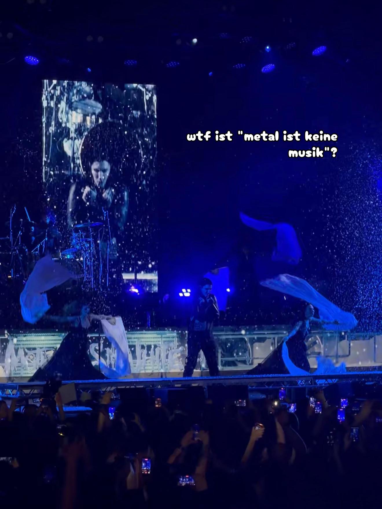 @PAULA 🖤