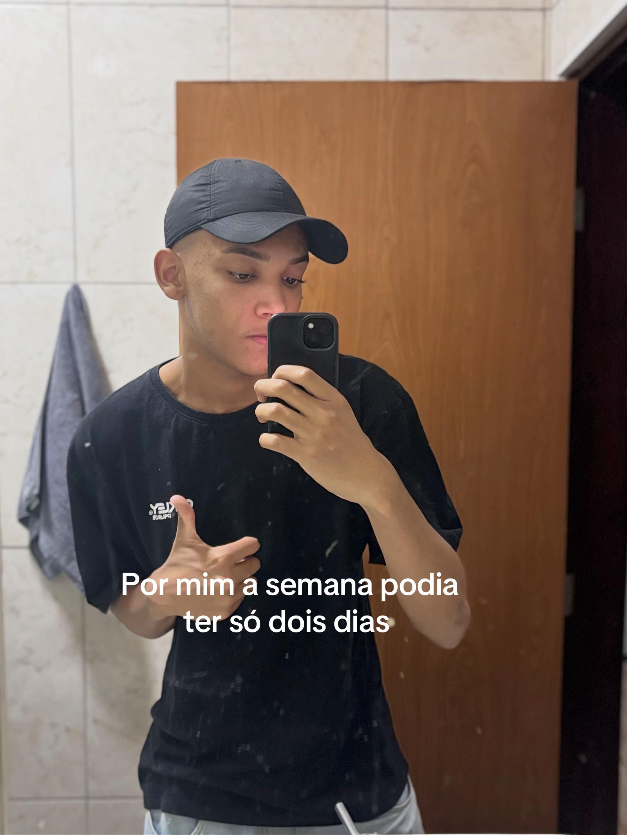 @_014.gomes